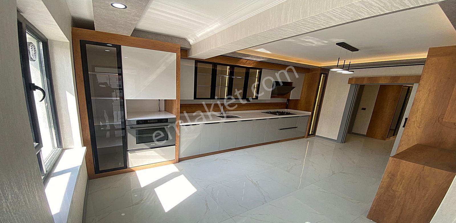 Yenikent Emlak'tan Köşe Başı Ultra Lüx 3+1 Satılık Daire - Görsel 15
