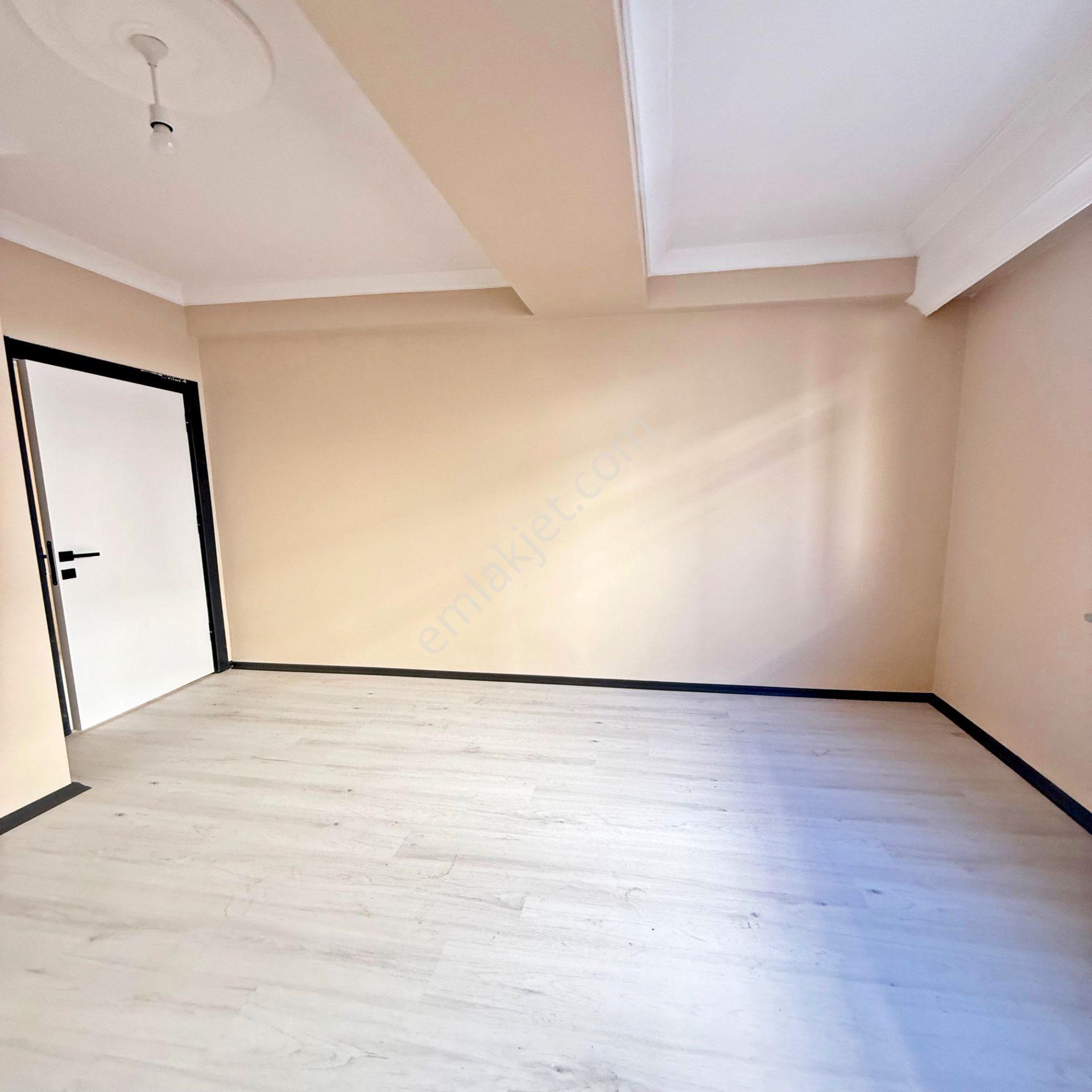 Bahçeşehir Lokasyonlu Yatırıma Ve Oturuma Uygun Satılık Daire - Görsel 7