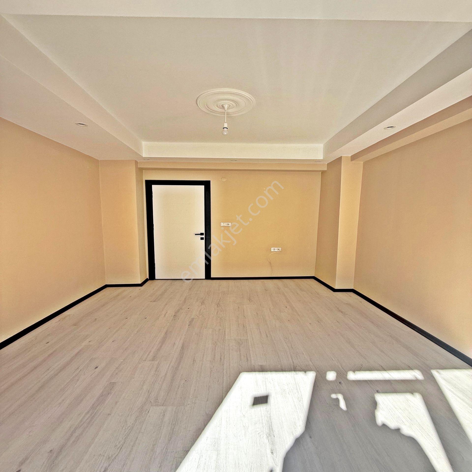 Bahçeşehir Lokasyonlu Yatırıma Ve Oturuma Uygun Satılık Daire - Görsel 11