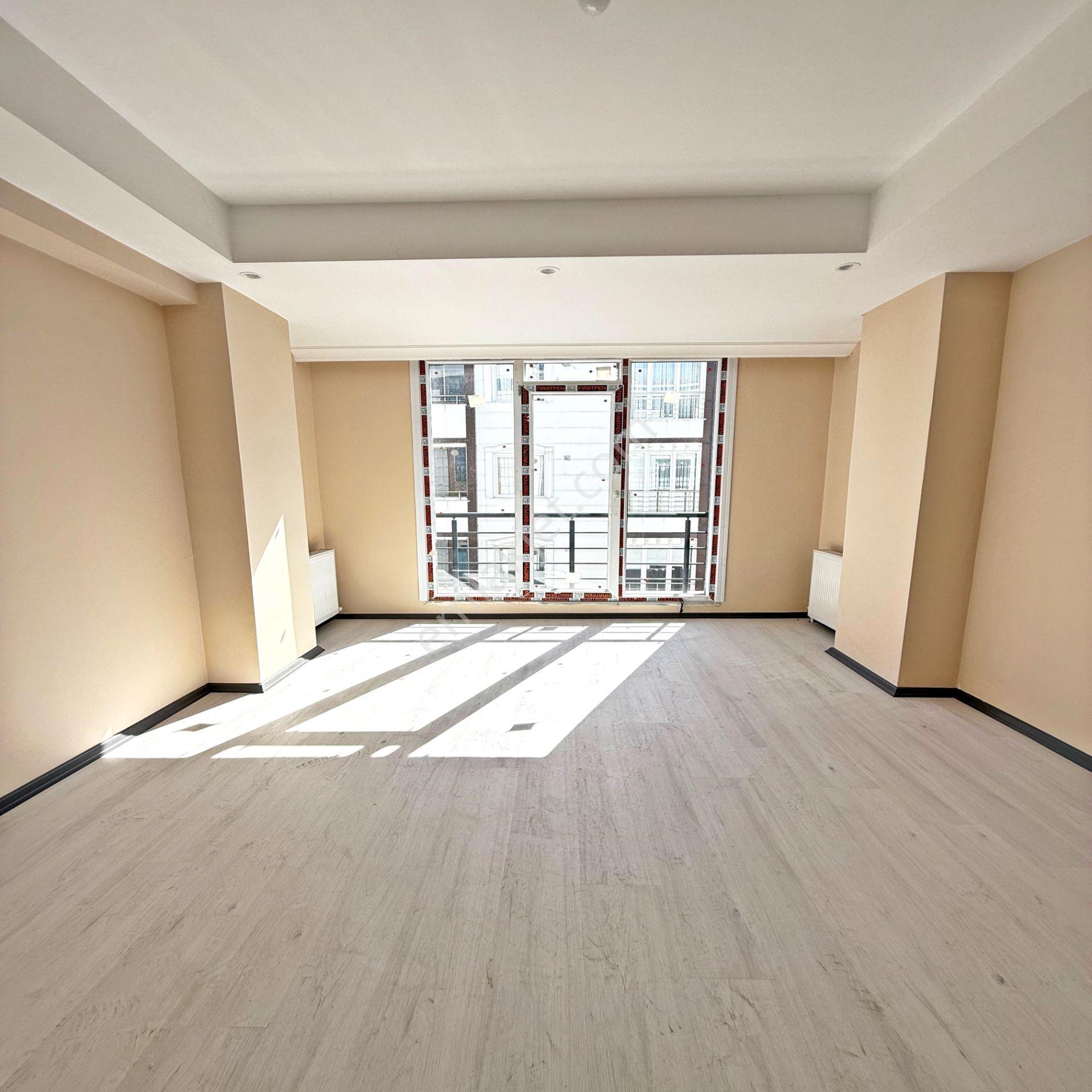 Bahçeşehir Lokasyonlu Yatırıma Ve Oturuma Uygun Satılık Daire - Görsel 9