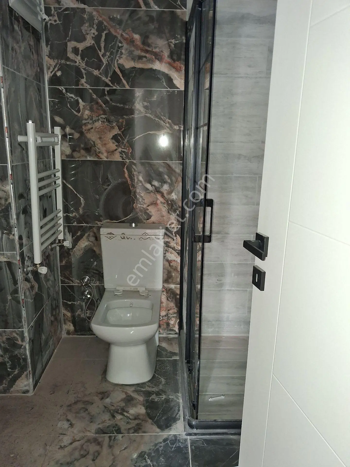 Habibhoca Mah. Kiralık 2+1 Doğalgazlı, Asnsörlü, Havuzlu Giriş Kat Daire - Görsel 3
