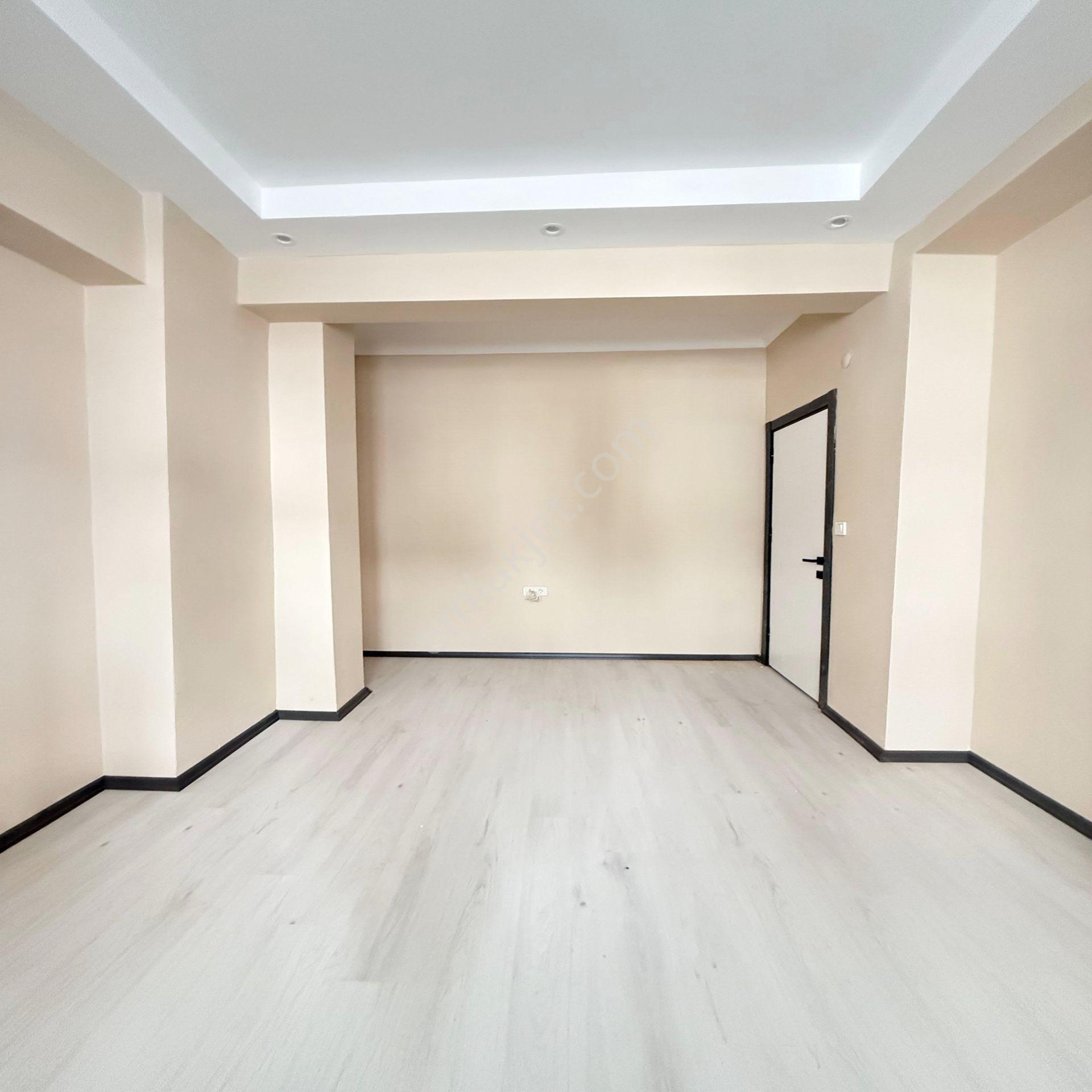 Bahçeşehire Komşu Uygun Fiyatlı 2+1 Daire - Görsel 6