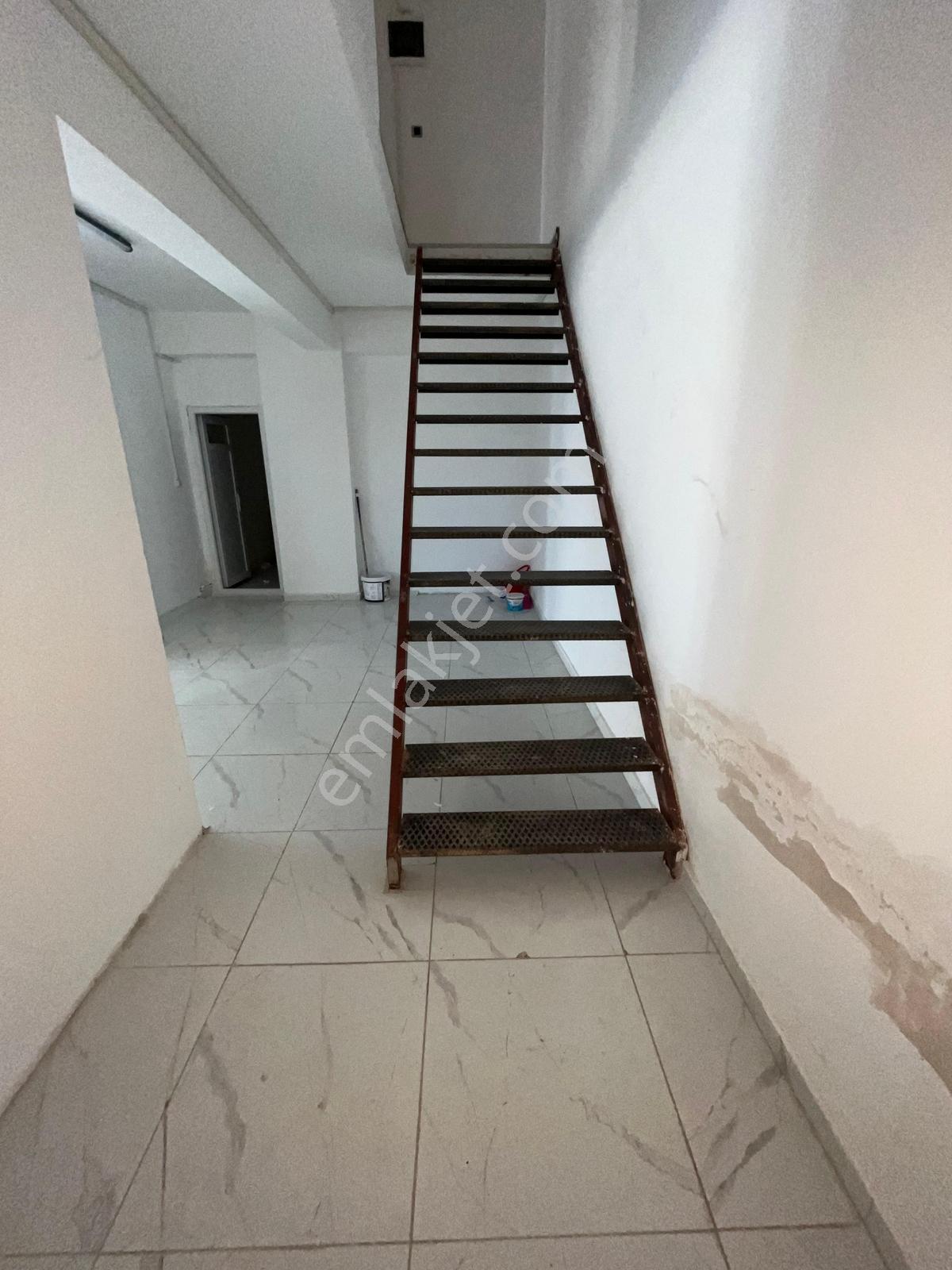 Atakum Gökdelenler Bölgesinde 600m2 Kiralık Dükkanlar - Görsel 20