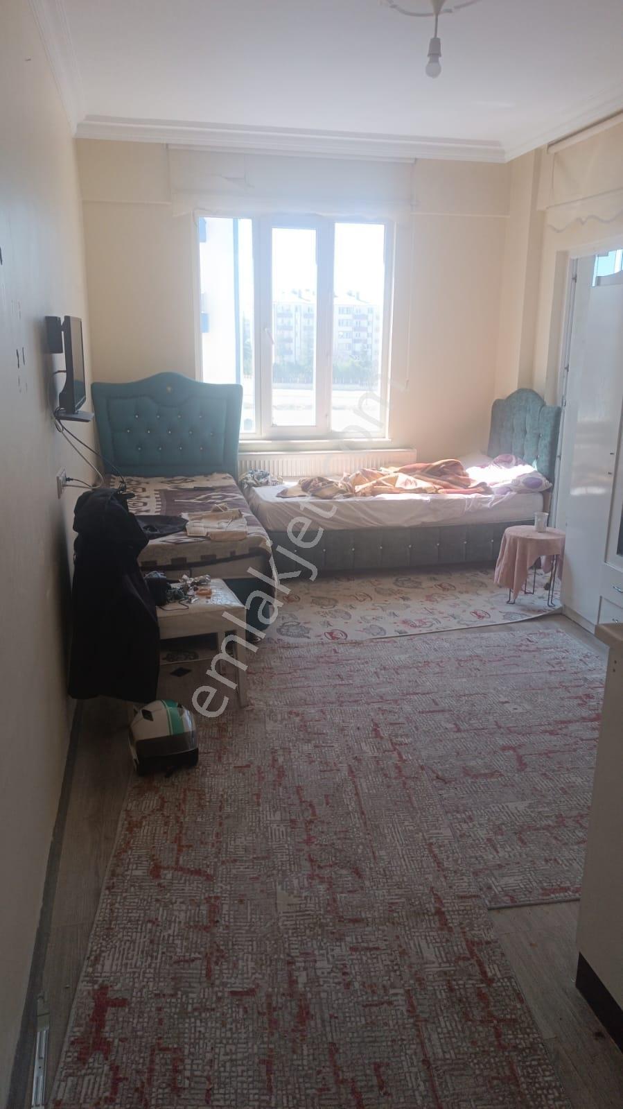 Karademir Emlak'tan Üniversite Karşısı Satılık Apart Daire - Görsel 2