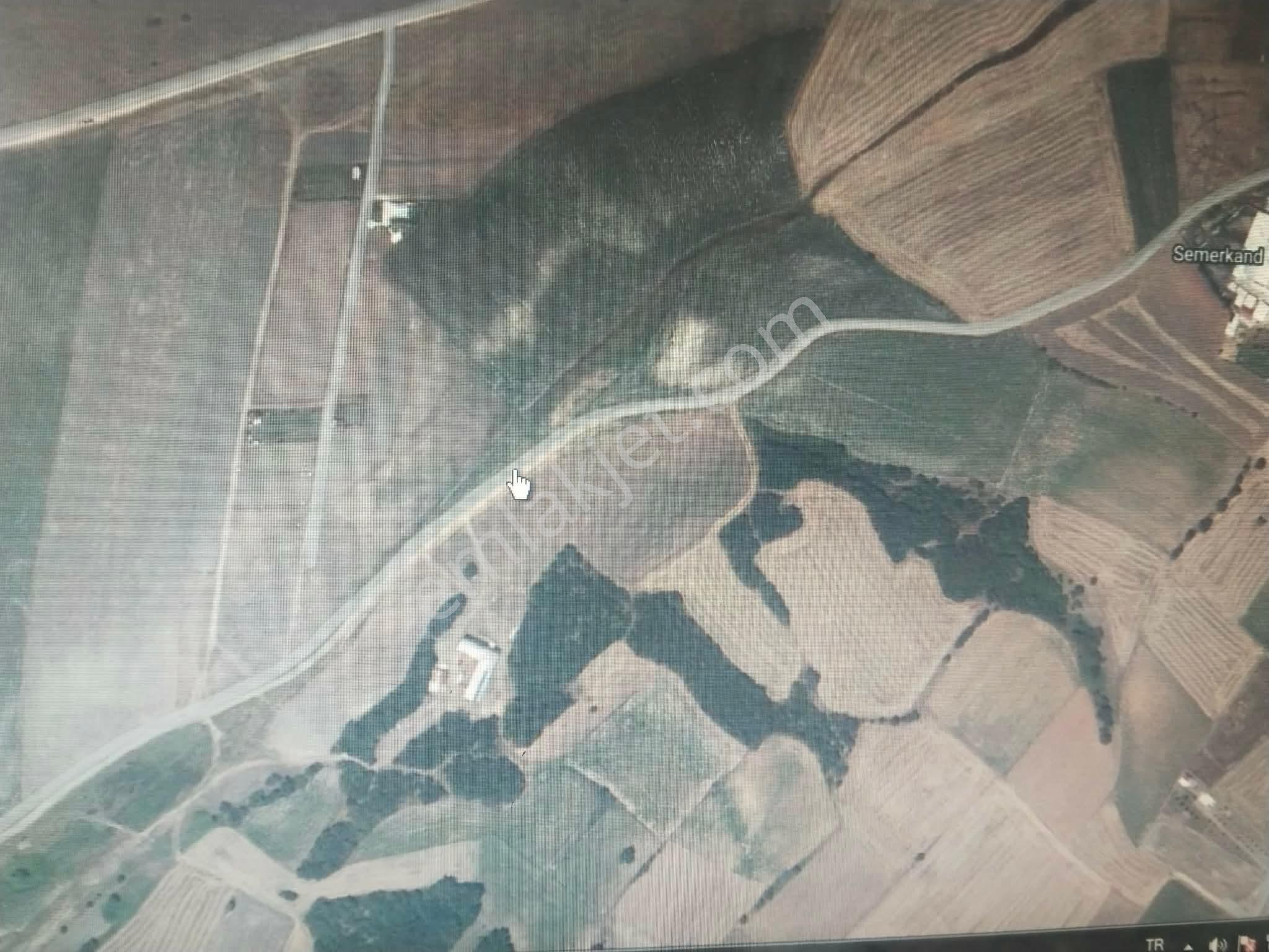 Silivri Değirmen Köyde Satılık Tarla-6800-m2 Köy Yakını