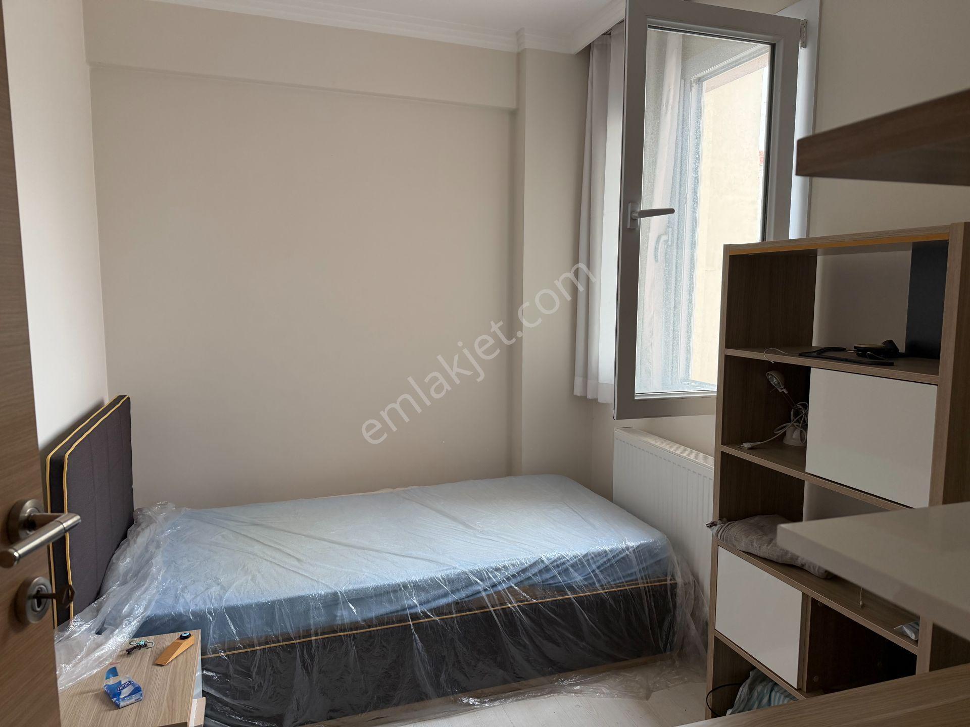 Karşıyaka Nergiz Dedebaşında Full Eşyalı Kiralık Lüx 2+1 Daire - Görsel 15