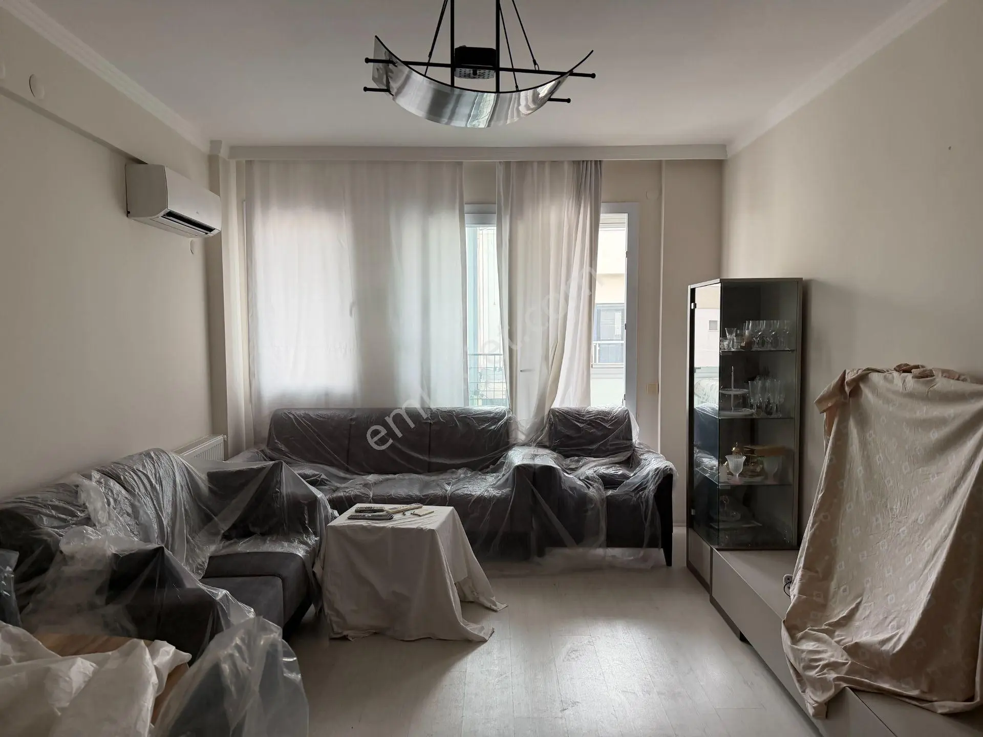 Karşıyaka Nergiz Dedebaşında Full Eşyalı Kiralık Lüx 2+1 Daire - Görsel 2