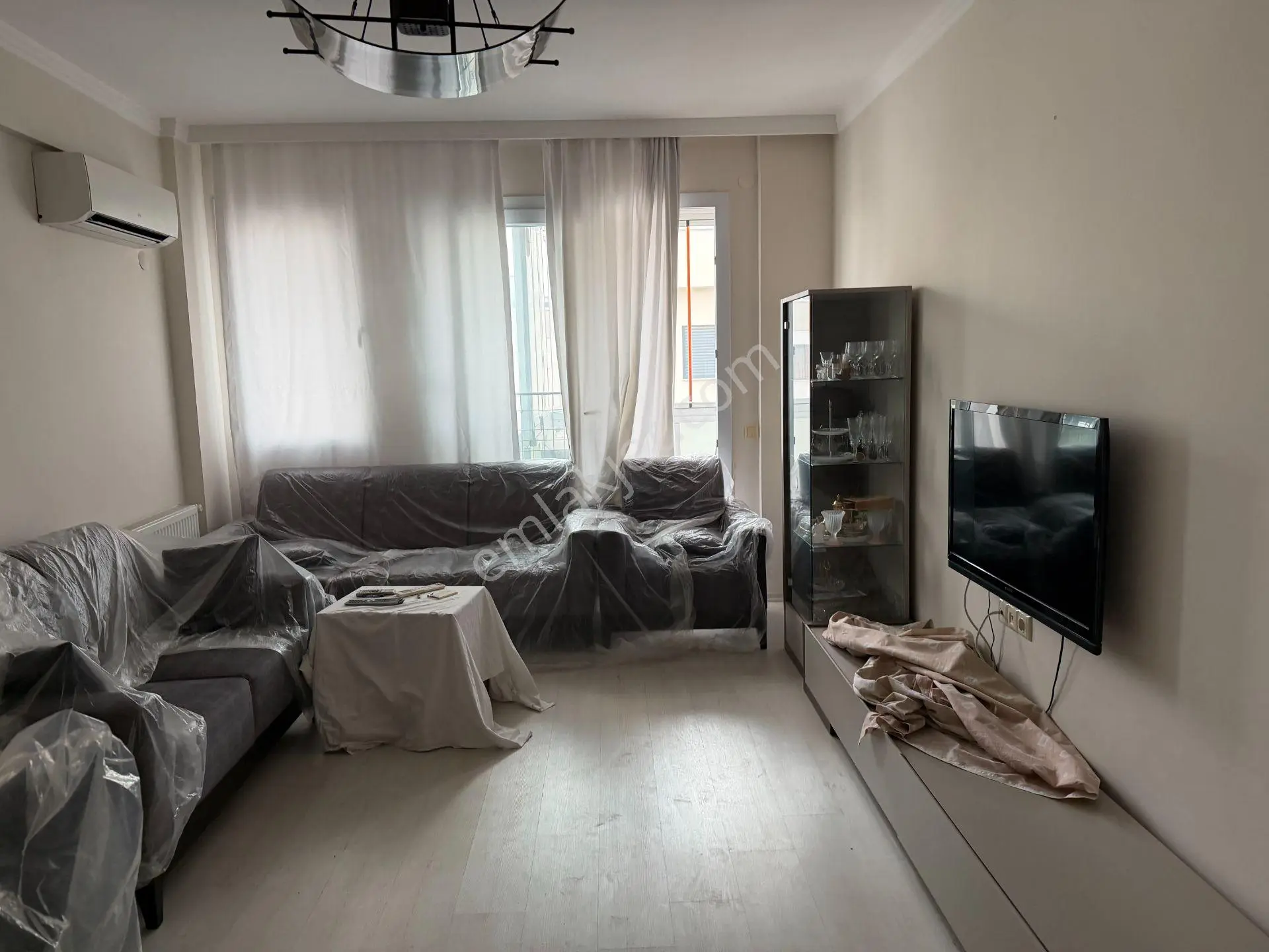 Karşıyaka Nergiz Dedebaşında Full Eşyalı Kiralık Lüx 2+1 Daire - Görsel 3