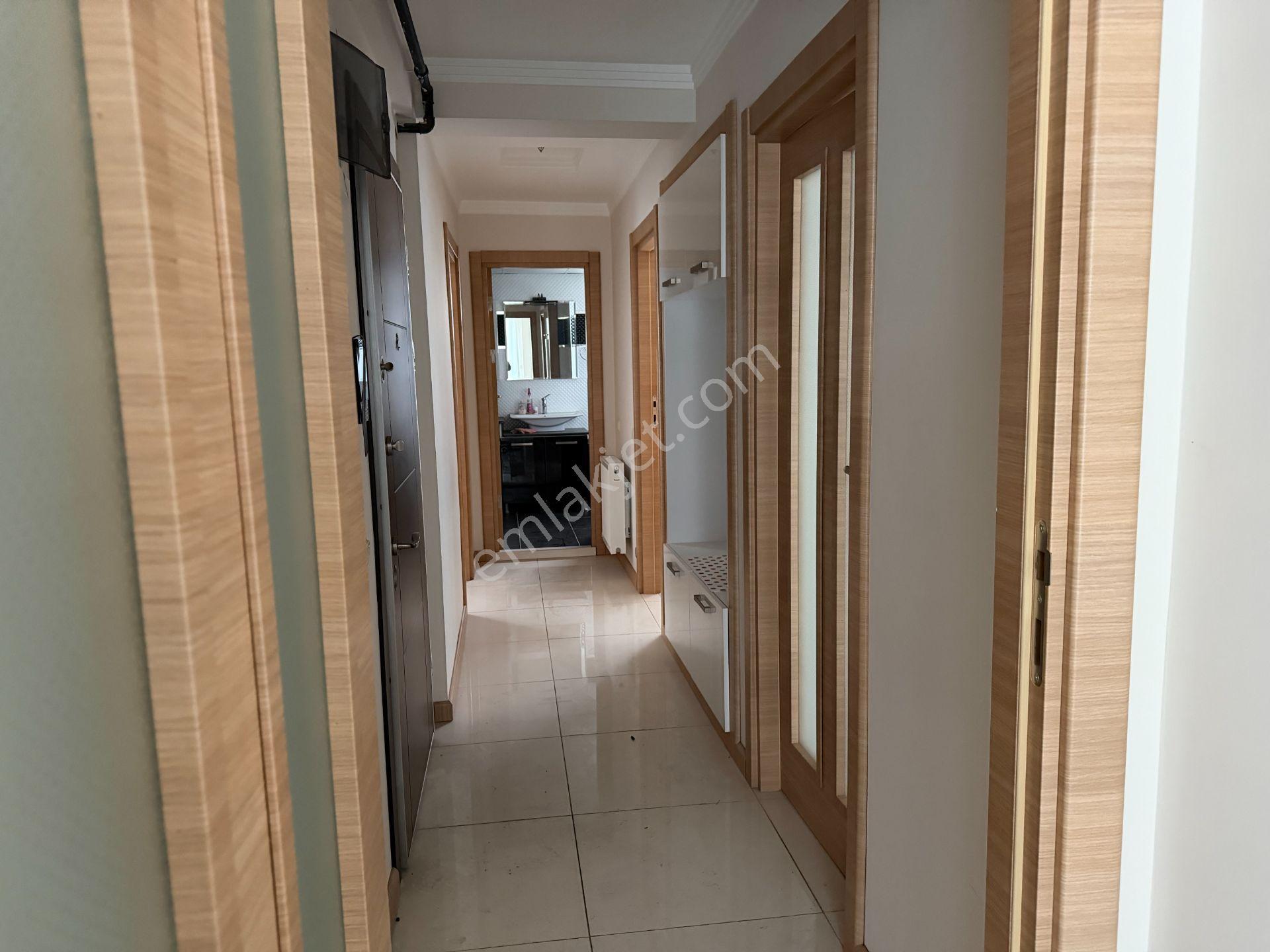 Karşıyaka Nergiz Dedebaşında Full Eşyalı Kiralık Lüx 2+1 Daire - Görsel 12