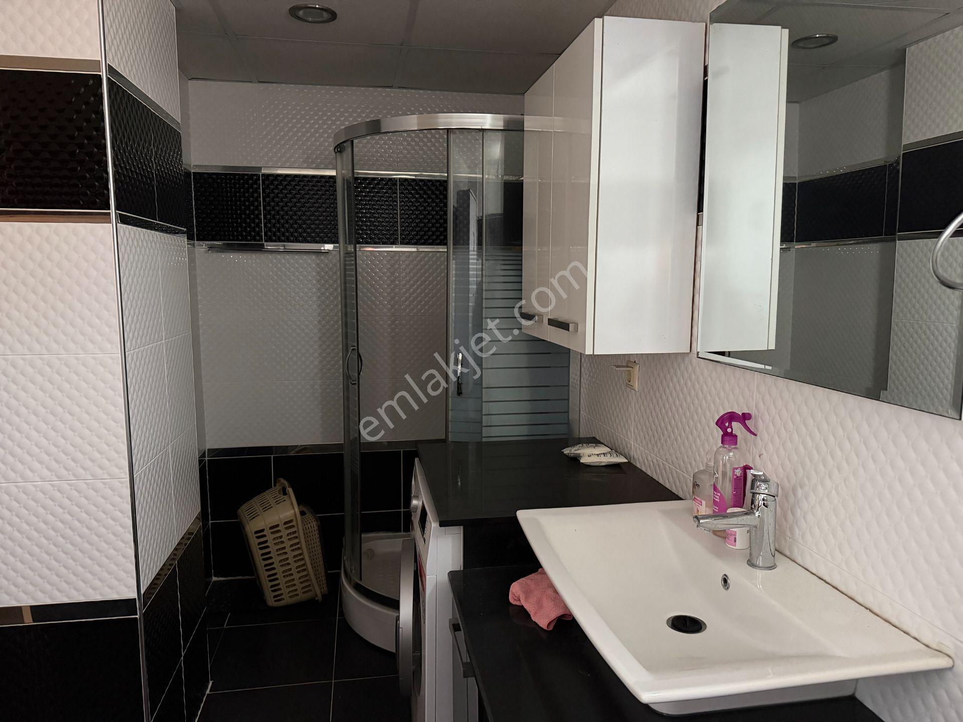 Karşıyaka Nergiz Dedebaşında Full Eşyalı Kiralık Lüx 2+1 Daire - Görsel 13