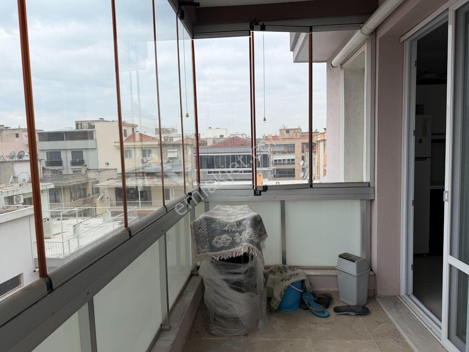 Karşıyaka Nergiz Dedebaşında Full Eşyalı Kiralık Lüx 2+1 Daire - Görsel 6
