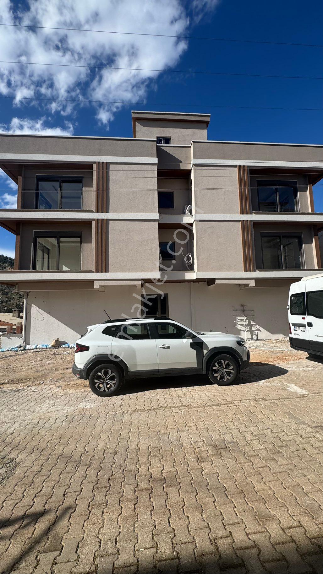 Finike Karşıyaka Mah. Sağlam Zemin Ayrı Mutfak 2+1 Satılık Daire - Görsel 12