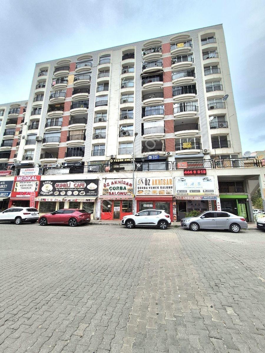 Medicalpoint Hastanesi Yanında Otoparklı 3+1 175 M2.