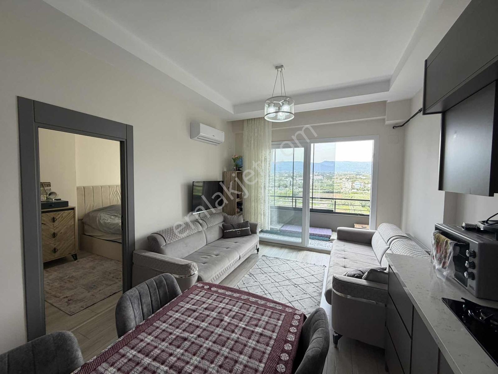 Erdemli Arpacbahşişte Lüks Full Eşyalı 1+1