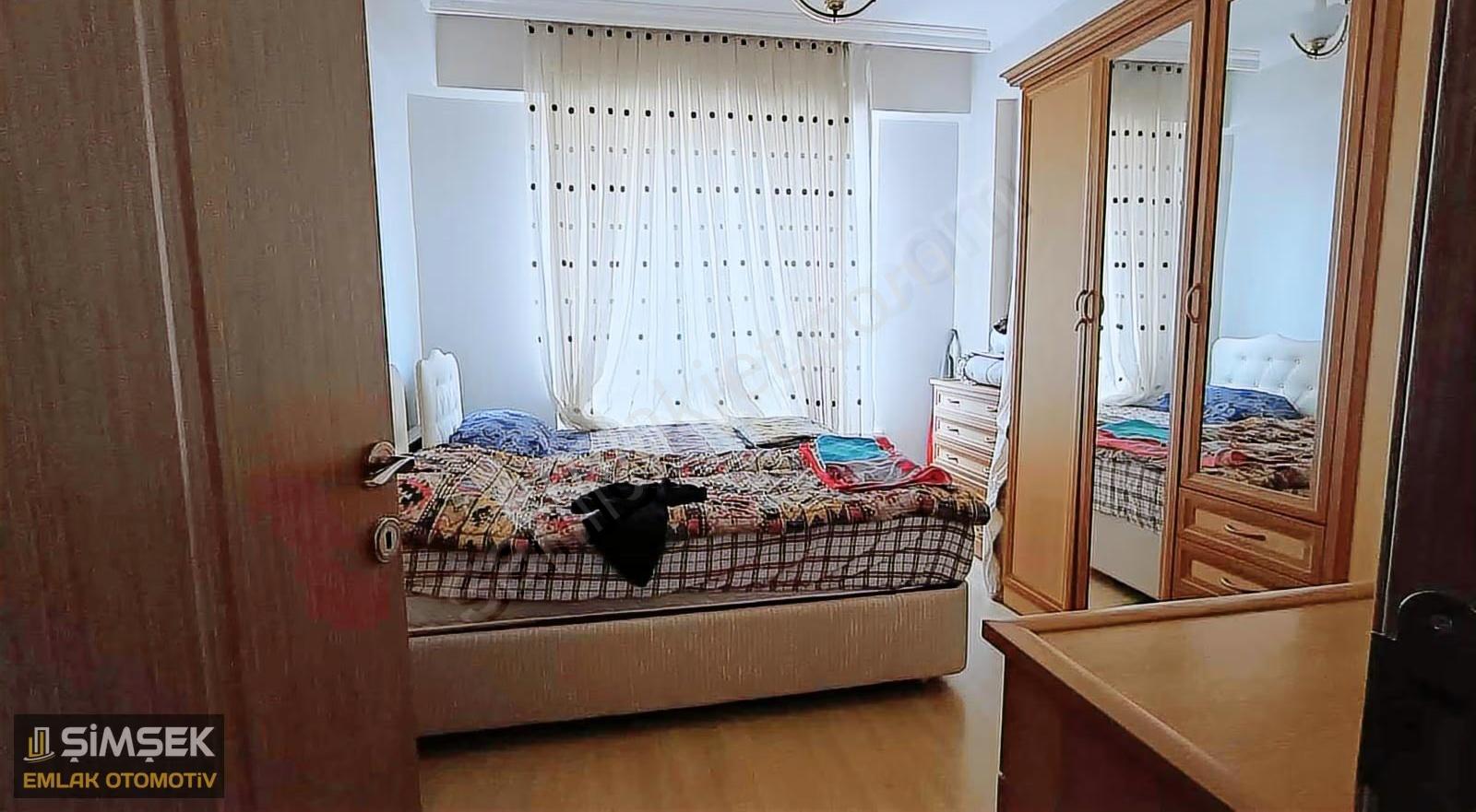 Şimşek Gayrimenkulden Lale Caddesinde 2+1 Satılık Daire - Görsel 2