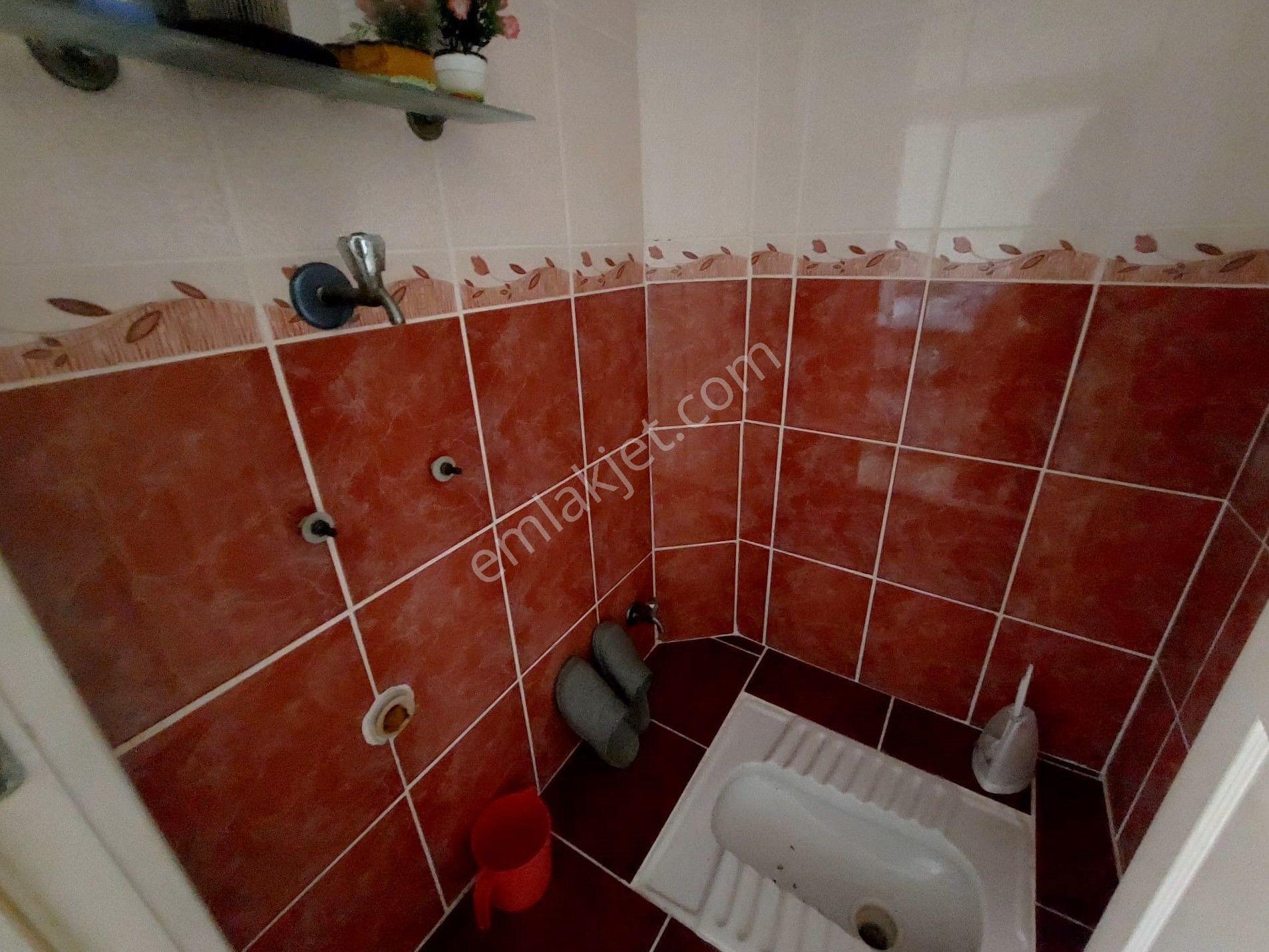 Recep Ümit Emlak'tan Ömerağa Mahallesi Hatboyu Yakınında Satılık 2+1 Ferah Bakımlı Daire - Görsel 32