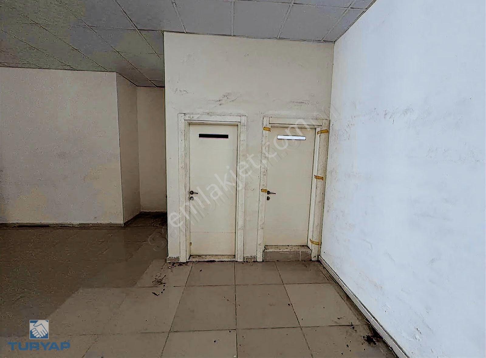 Torbalı Alpkent Mahallesinde 400m2+250 M2 Batar Kiralık Dükkan - Görsel 6