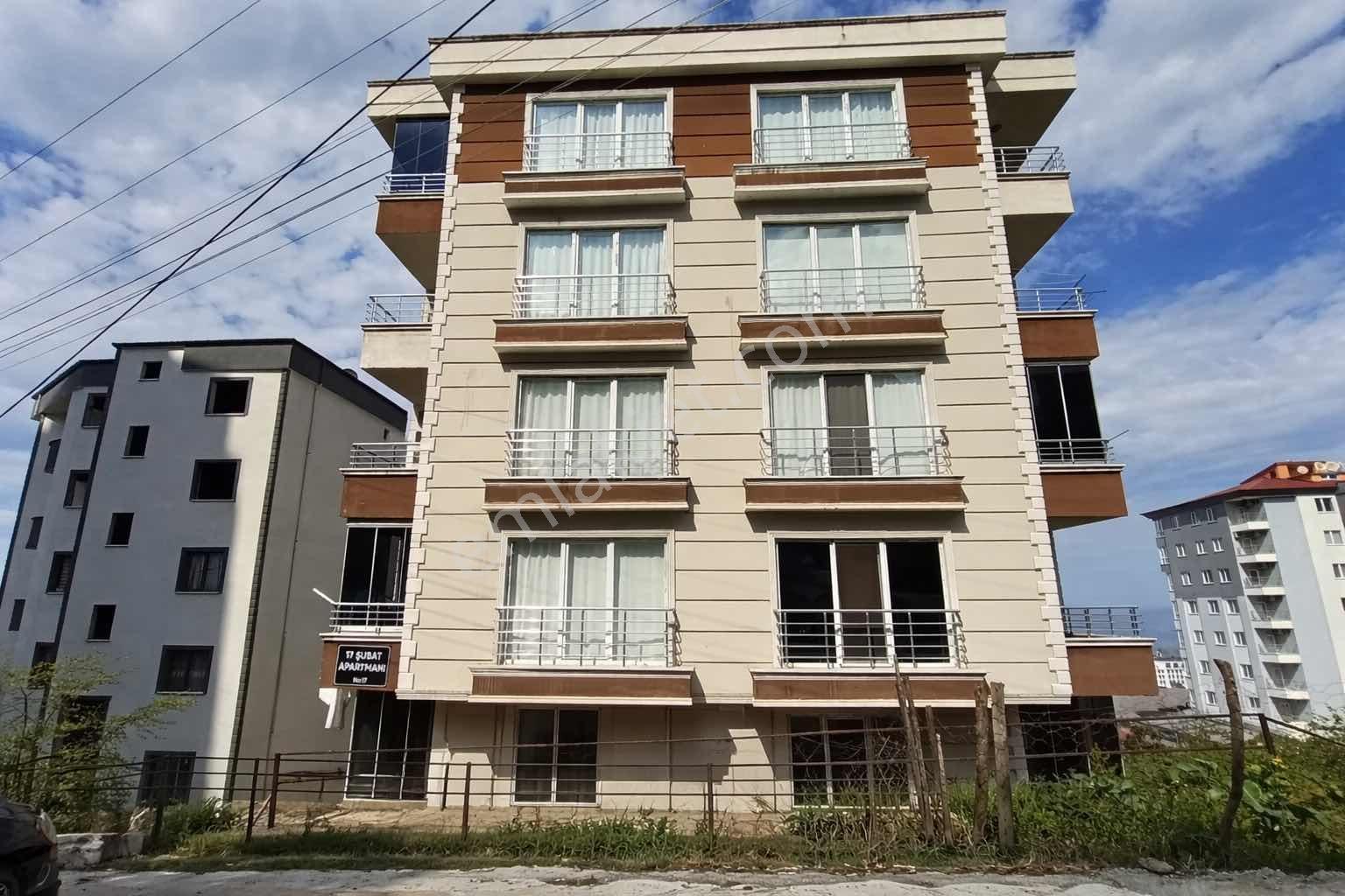 Kaşüstünde 3+1 Sıfır Deniz Manzarlı Kiralık