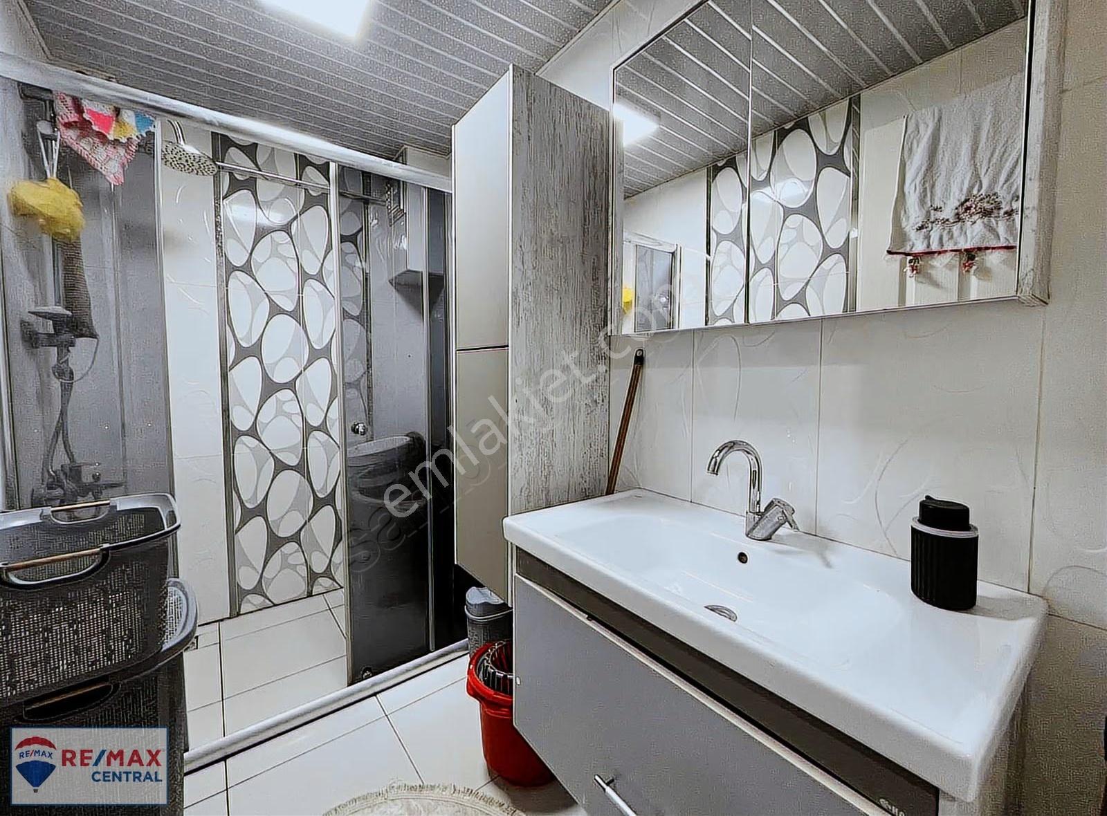 Remax Centralden Sularbaşında Satılık 3+1 - Görsel 19