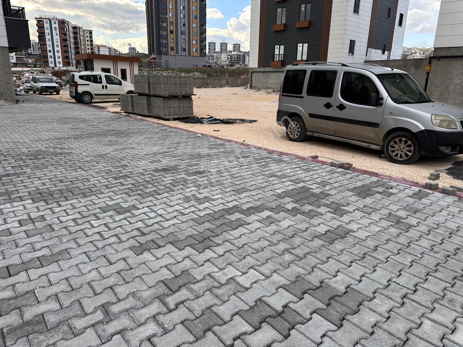 Akev Gayrimenkul'den Mehmetçik 3 Bloklu Sitede 2+1 Ara Kat Daire - Görsel 20
