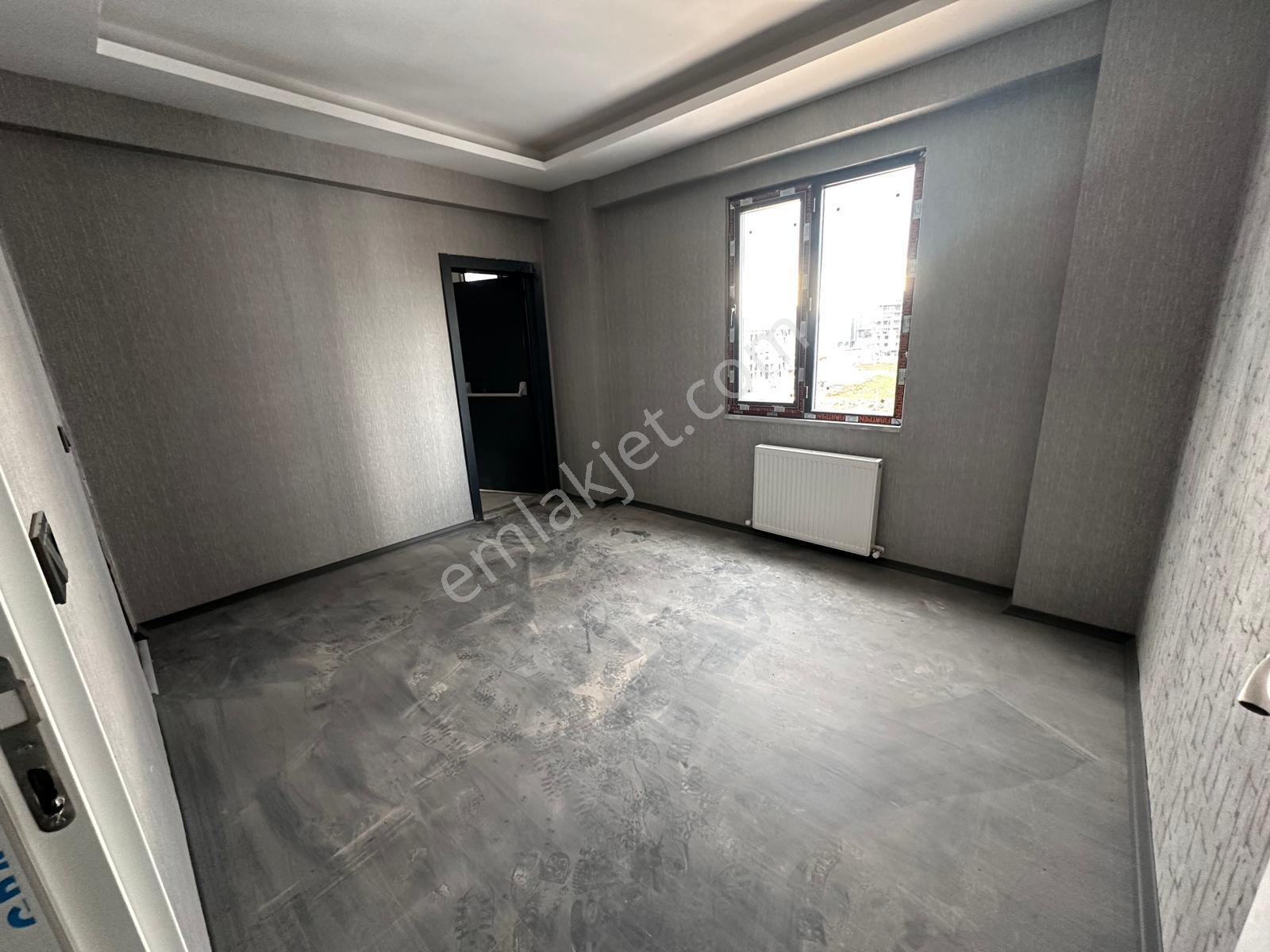 Akev Gayrimenkul'den Mehmetçik 3 Bloklu Sitede 2+1 Ara Kat Daire - Görsel 10