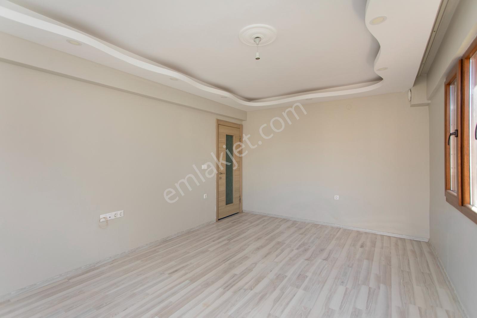 Foça Kazım Dirik Mah. Kiralık Bahçe Katı 2+1 Daire - Görsel 4