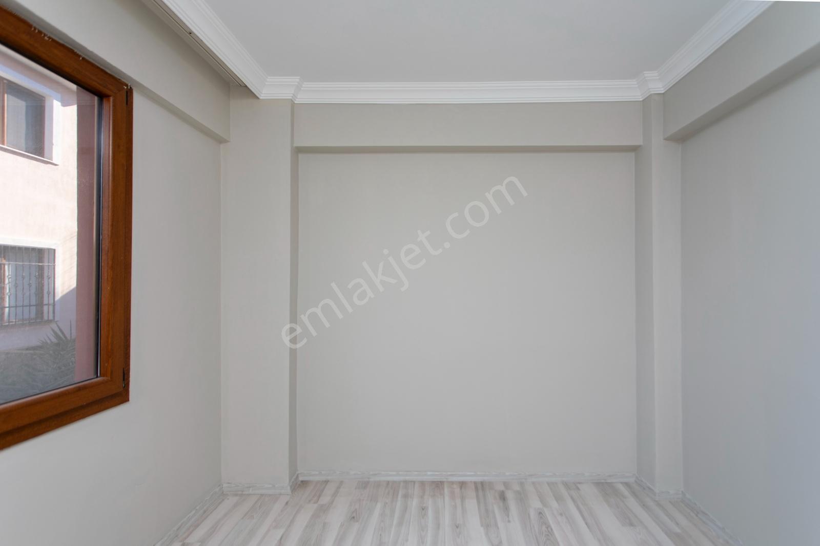 Foça Kazım Dirik Mah. Kiralık Bahçe Katı 2+1 Daire - Görsel 6