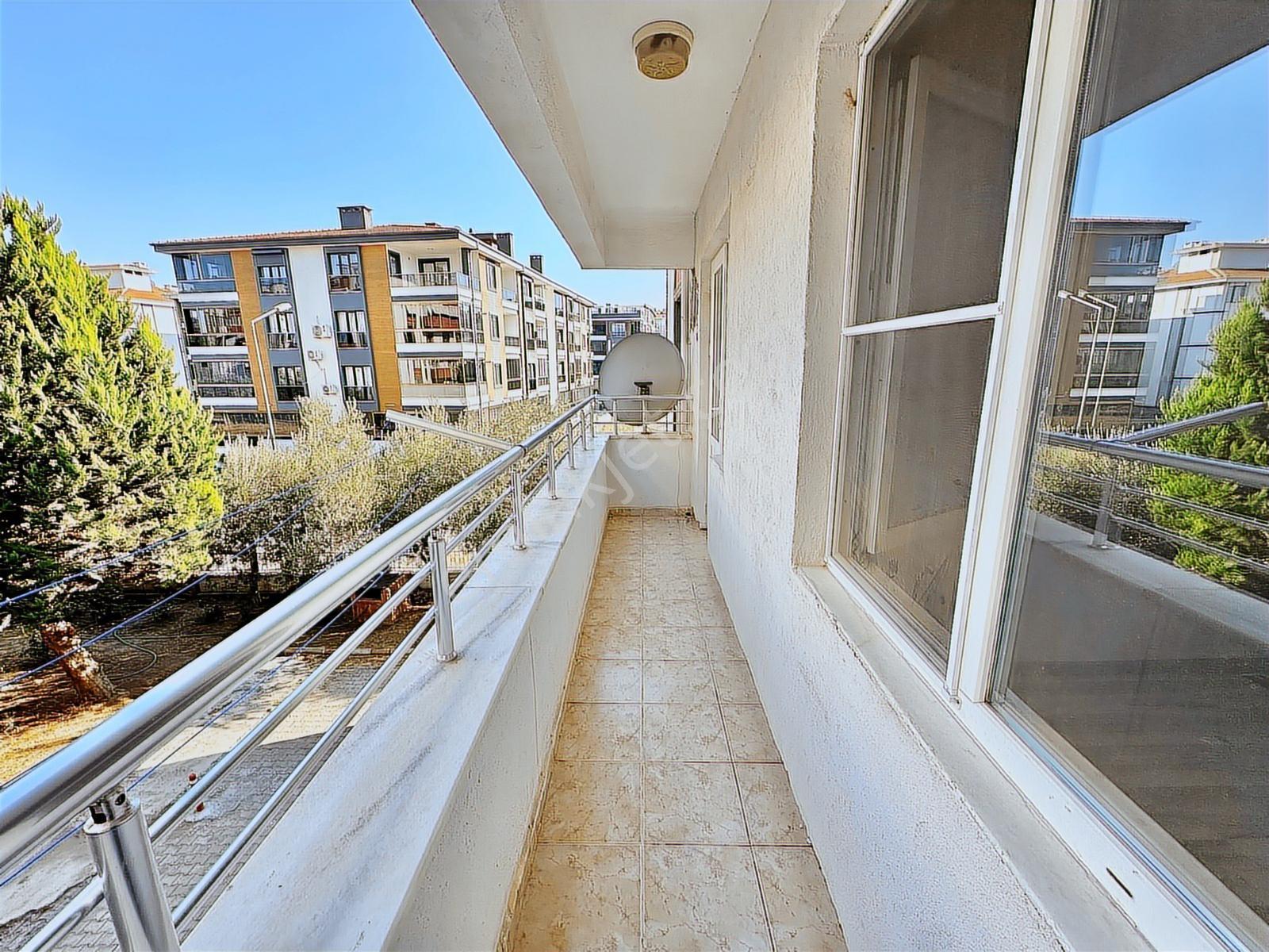 Dora Dan Altınkumda Kiralık İçi Yapılı 3+1 Ön Cephe 2 Wc Daire - Görsel 4