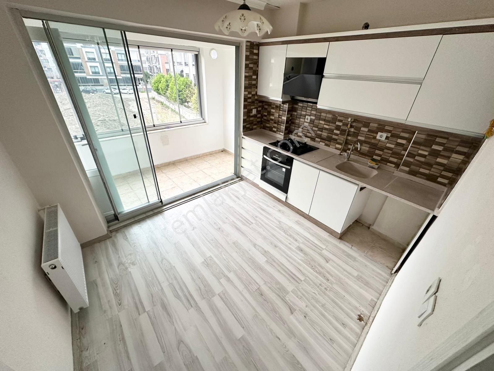 Dora Dan Altınkumda Kiralık İçi Yapılı 3+1 Ön Cephe 2 Wc Daire - Görsel 22
