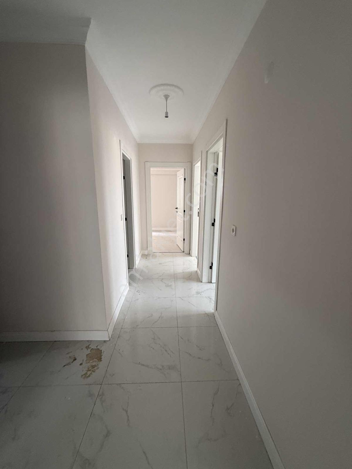 Yılandarda 3+1 Çift Balkon Denize 50 Metre Ebeveyn Banyolu Sıfır - Görsel 16