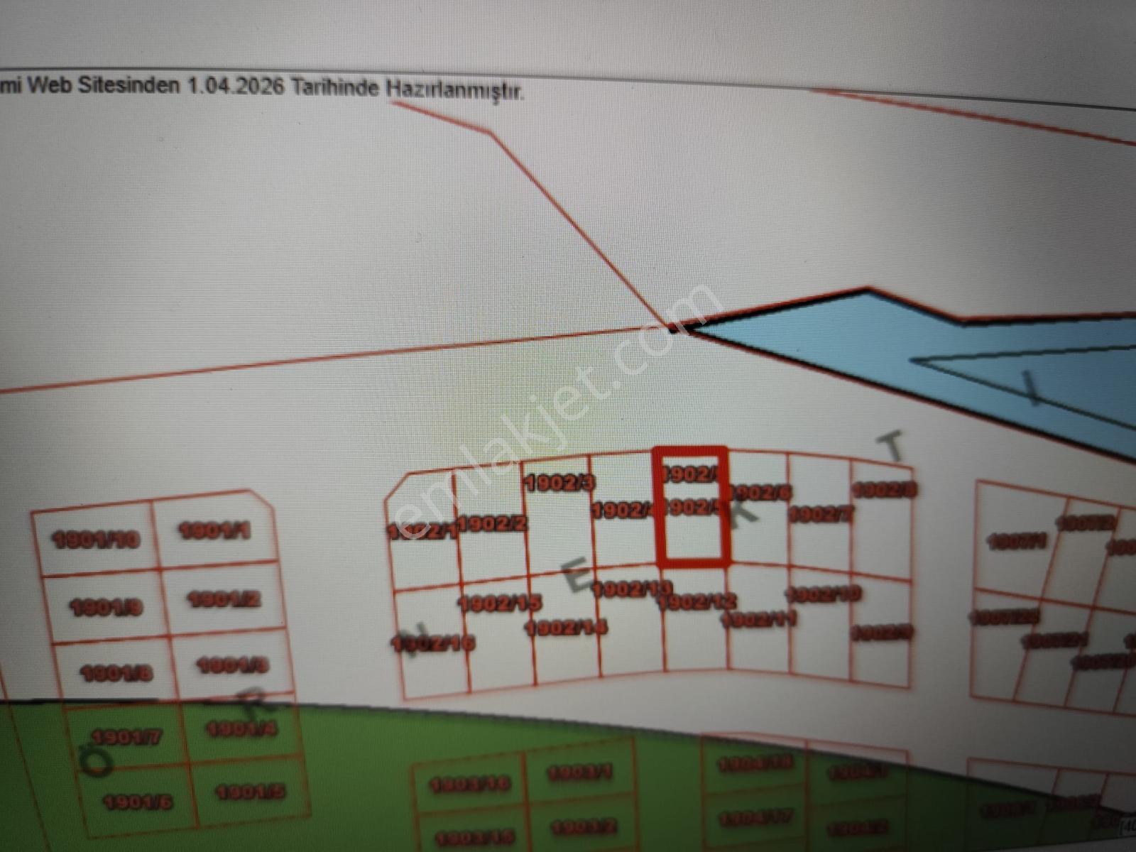Ayyıldız Emlaktan 148 M2 Cadde Üzeri Arsa Yatırımlık Takasa Açık - Görsel 2
