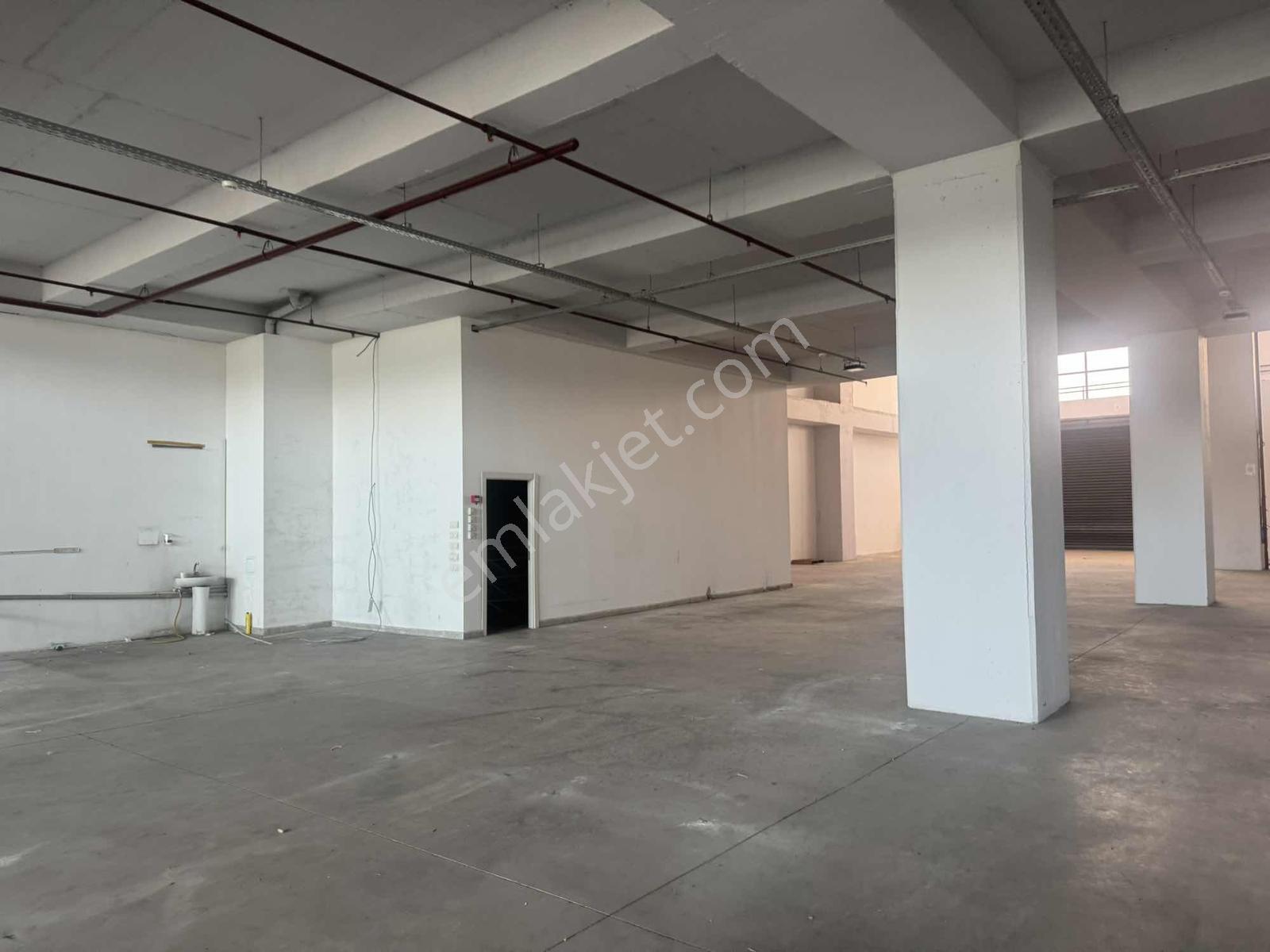 Shira Ticaret Merkezinde 3.200 M2 Kiralık Dükkan - Görsel 27