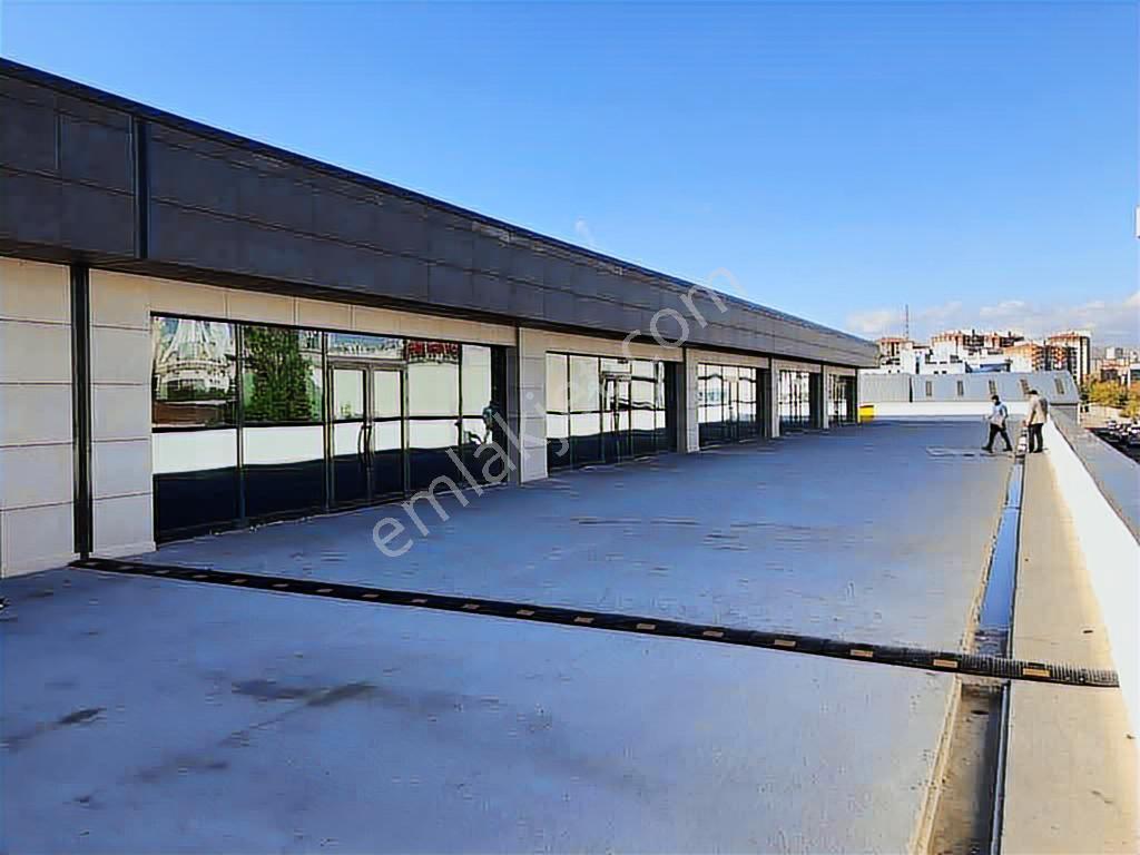Shira Ticaret Merkezinde 1.600 M2 Dükkan - Görsel 4