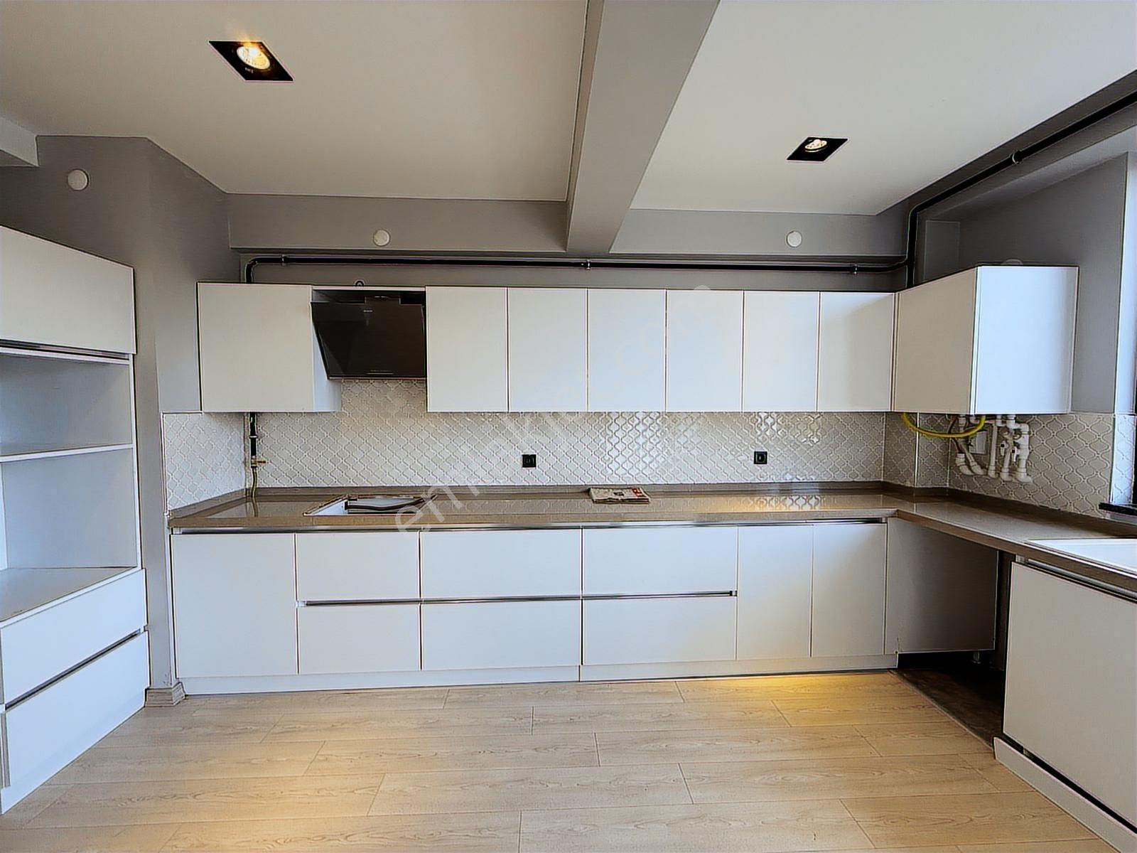 Hedef Emlaktan Karşıyada Ultra Lüx Eşyalı/eşyasız Kiralık Villa - Görsel 6