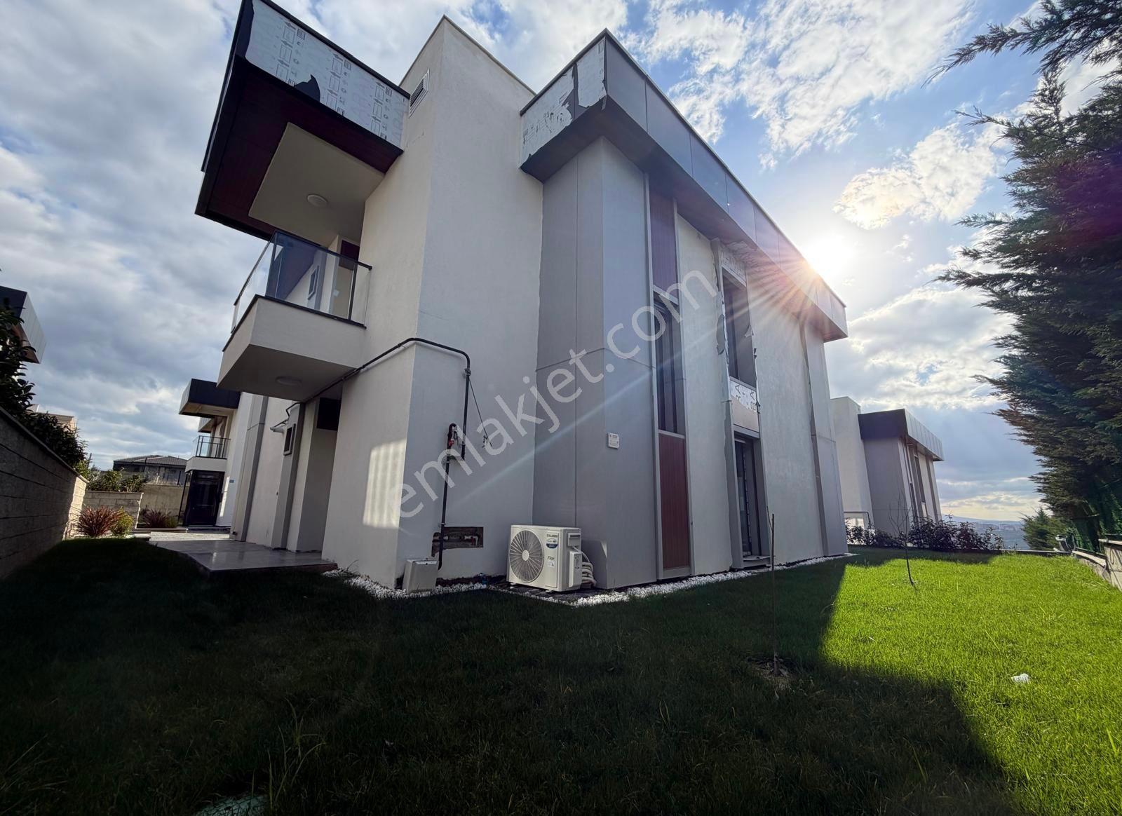 Süleymanpaşa’da-havuzlu-lüks Ve Sıfır-asansörlü Tripleks Villa - Görsel 7