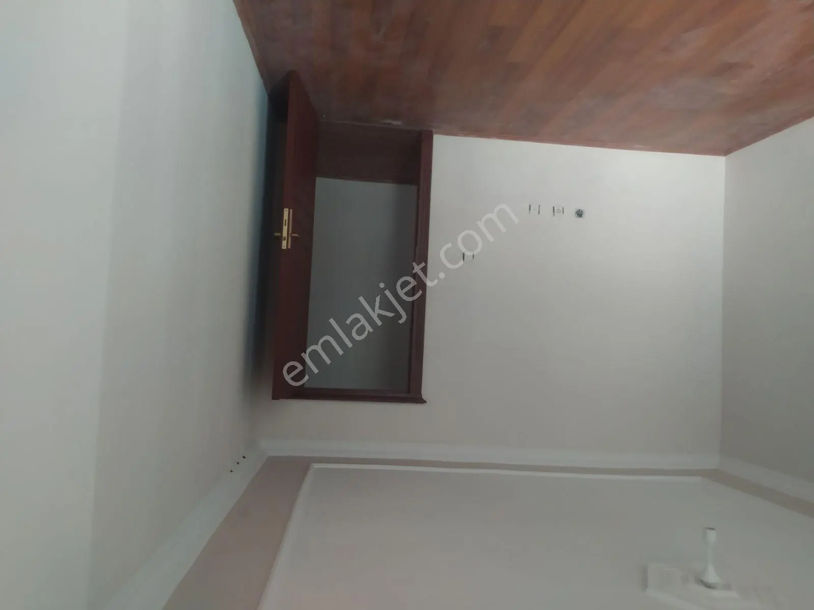 Askerlik Şubesi Karşısı 4+1 Köşebaşı Dükkan Üstü Kiralık Daire - Görsel 5