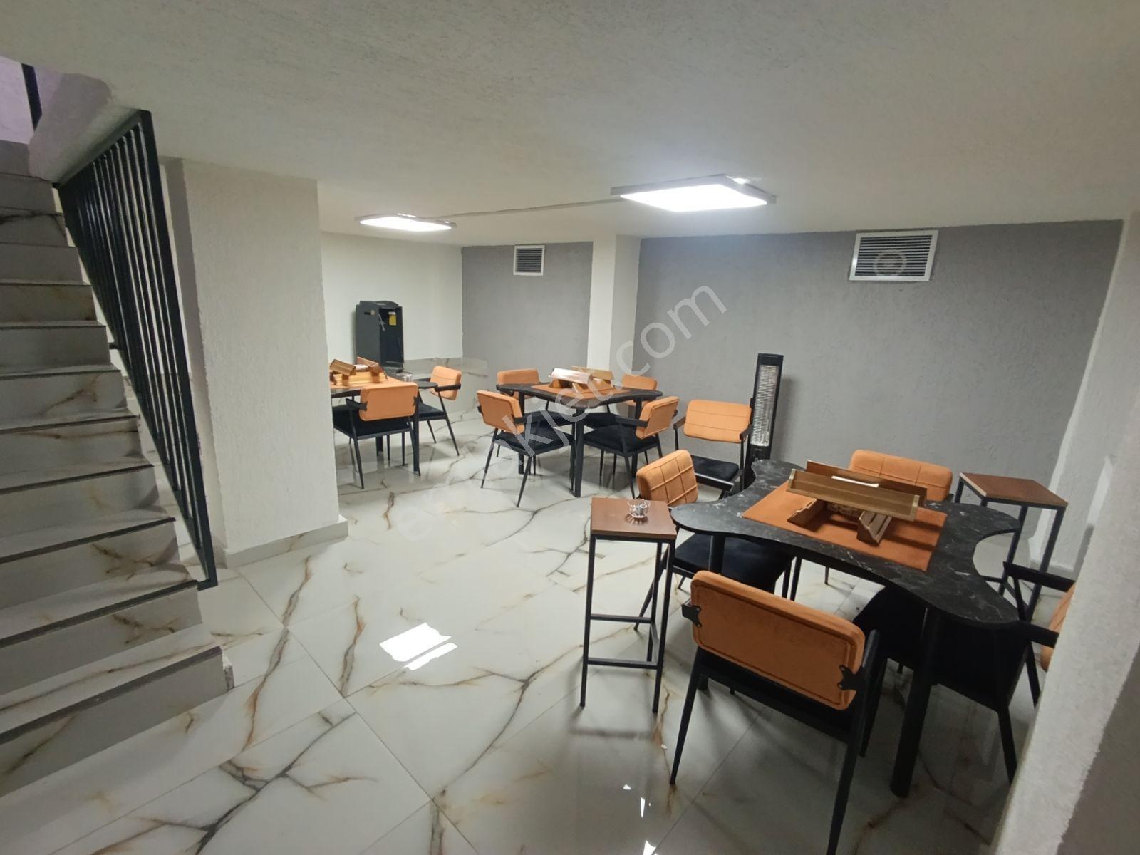 Elvanket 14. Cadde Ye Yürüme Mesafesinde Cafe