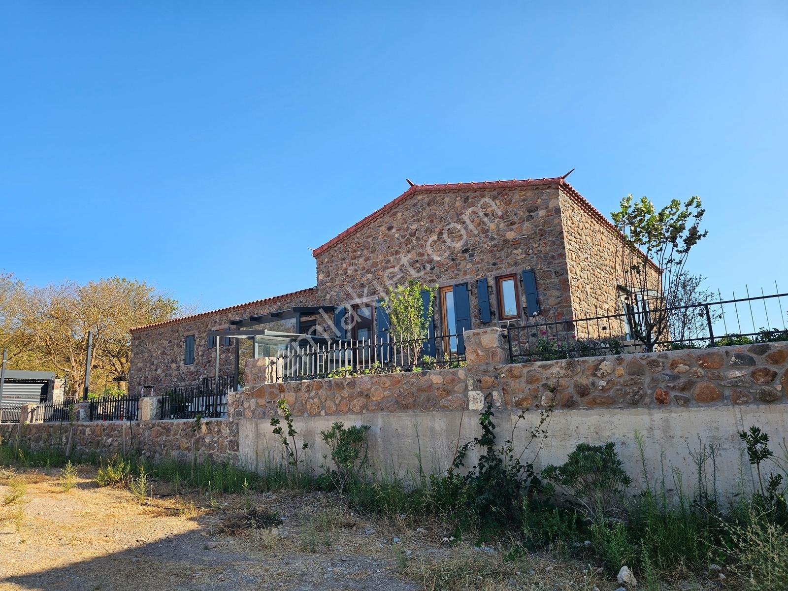 İzmir Urla Barbaros Köy İçinde 1.600 M2 İmarlı Satılık Arsa - Görsel 5