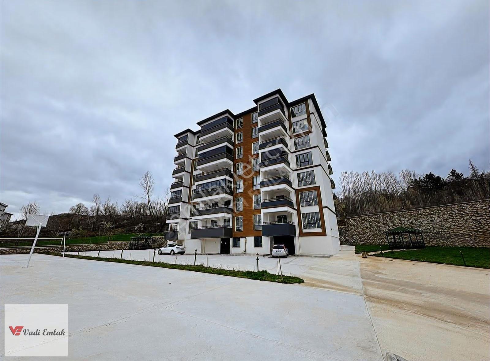 Esentepe Mahallesinde 3+1 Lüks Kiralık Daire | Vadi Emlak