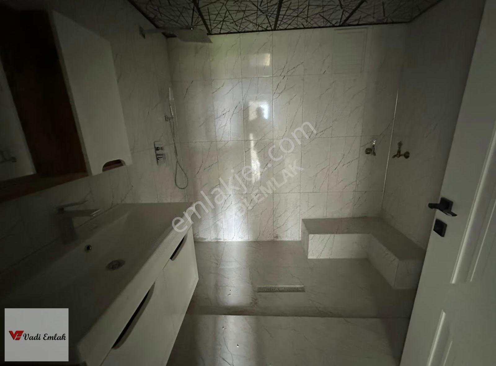 Esentepe Mahallesinde 3+1 Lüks Kiralık Daire | Vadi Emlak - Görsel 26