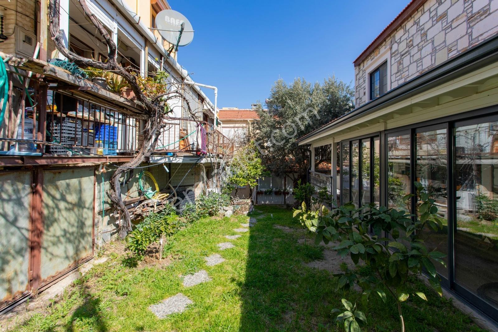 Foça Atatürk Mah. Site İçerisinde Satılık 3+1 Dubleks Taş Villa - Görsel 25