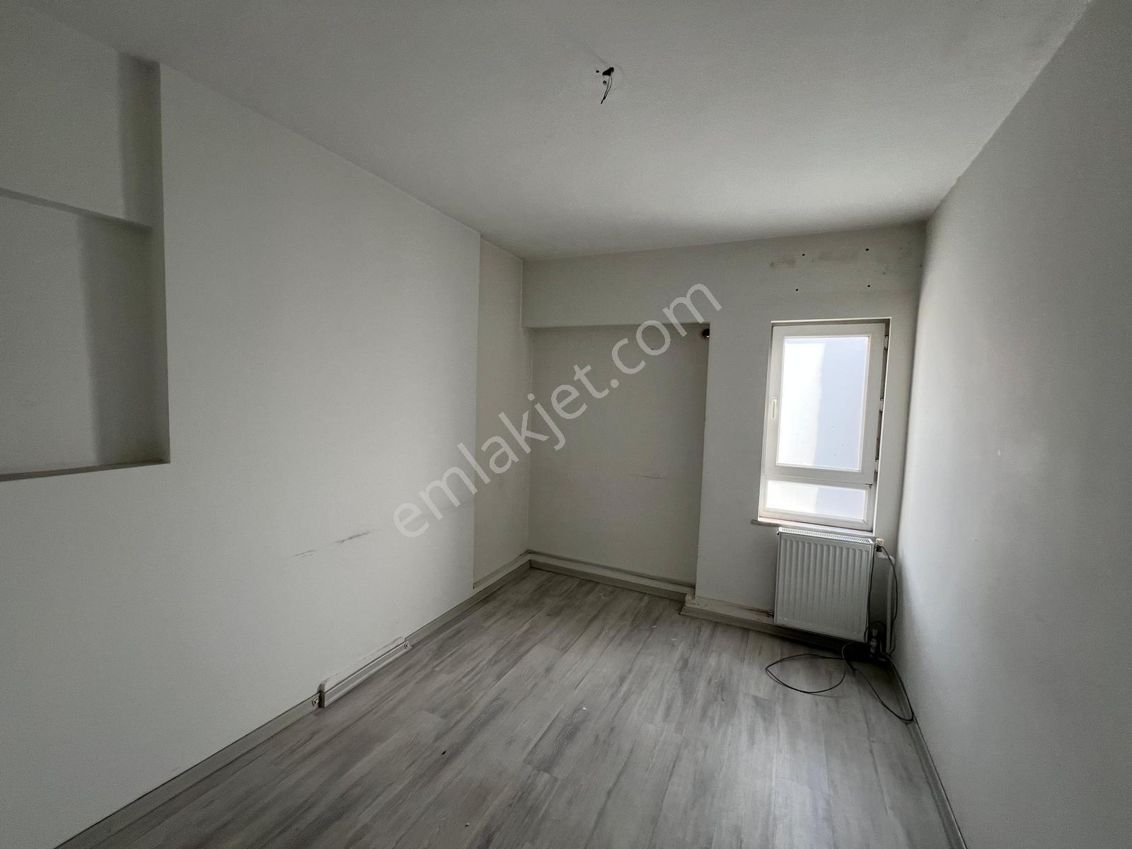 Doktorlar Caddesi'nde Merkezi Konumda Kiralık 4+1 Ofis - Görsel 2