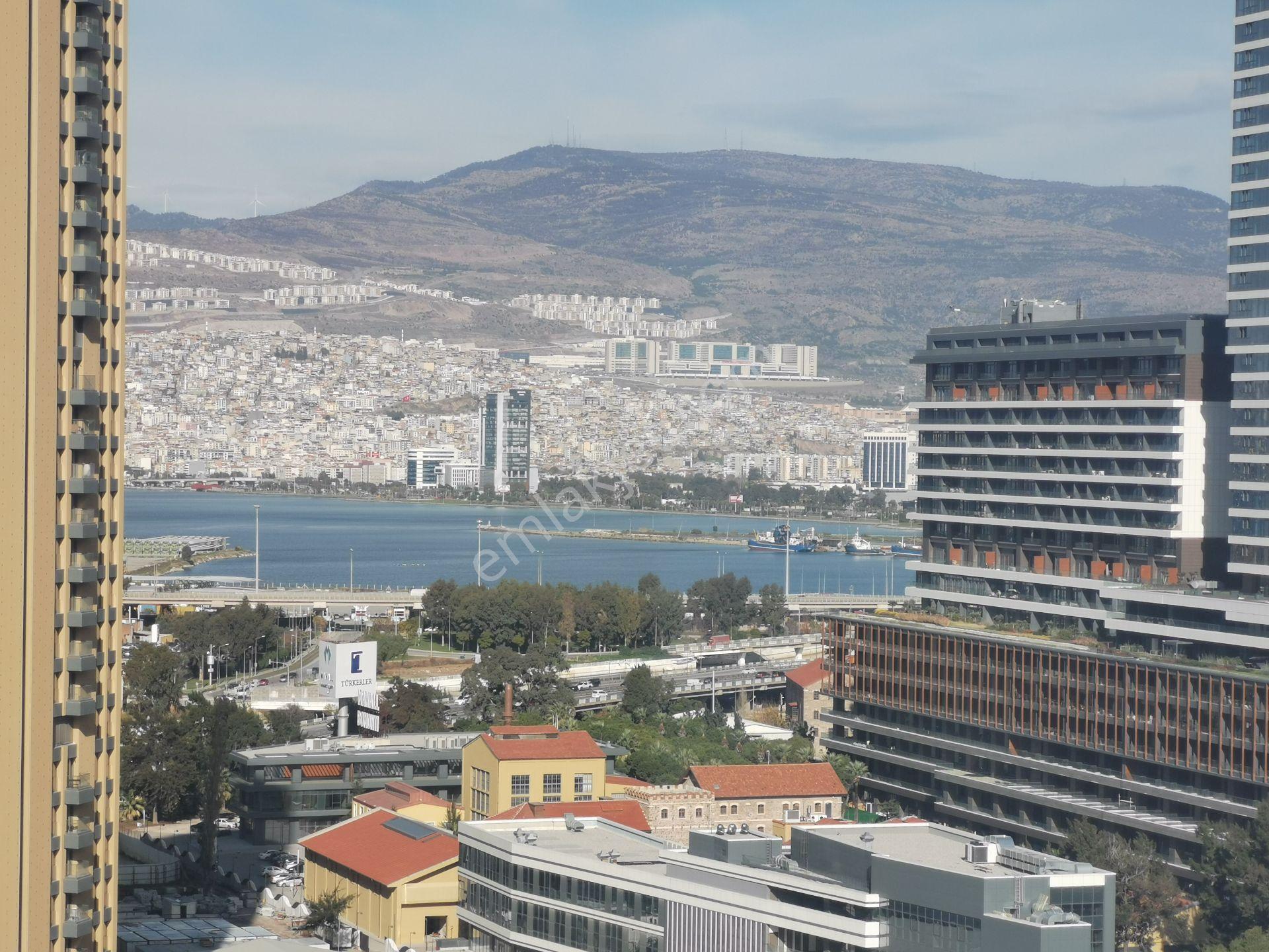 Megapol Çarşı Kule Deniz Manzaralı Kiralık 100 M2 2+1 Ofis - Görsel 30