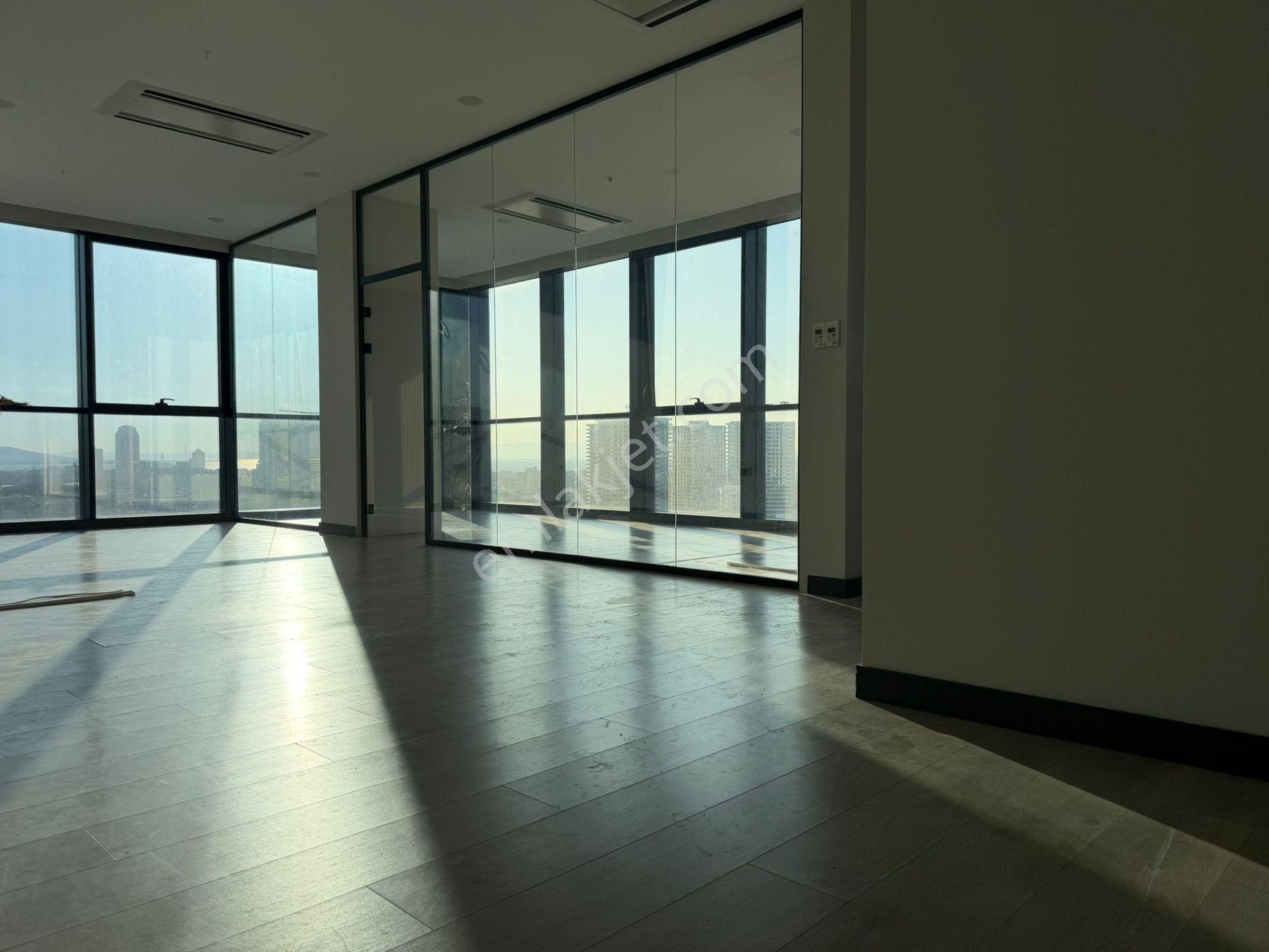 Megapol Çarşı Kule Deniz Manzaralı Kiralık 100 M2 2+1 Ofis - Görsel 10
