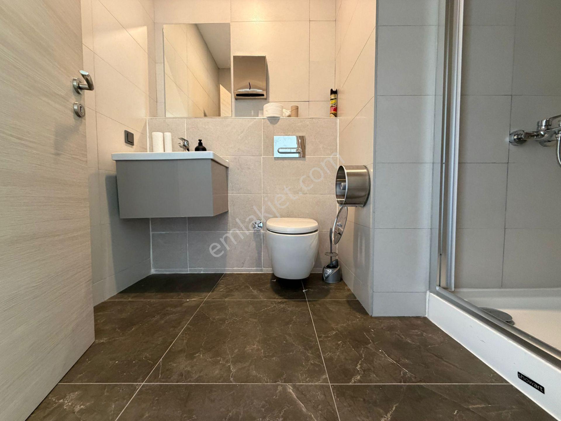 Megapol Çarşı Kule Deniz Manzaralı Kiralık 100 M2 2+1 Ofis - Görsel 19
