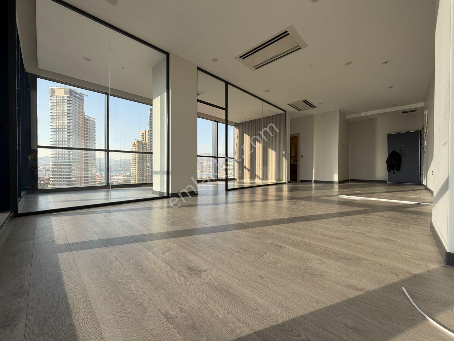 Megapol Çarşı Kule Deniz Manzaralı Kiralık 100 M2 2+1 Ofis - Görsel 14