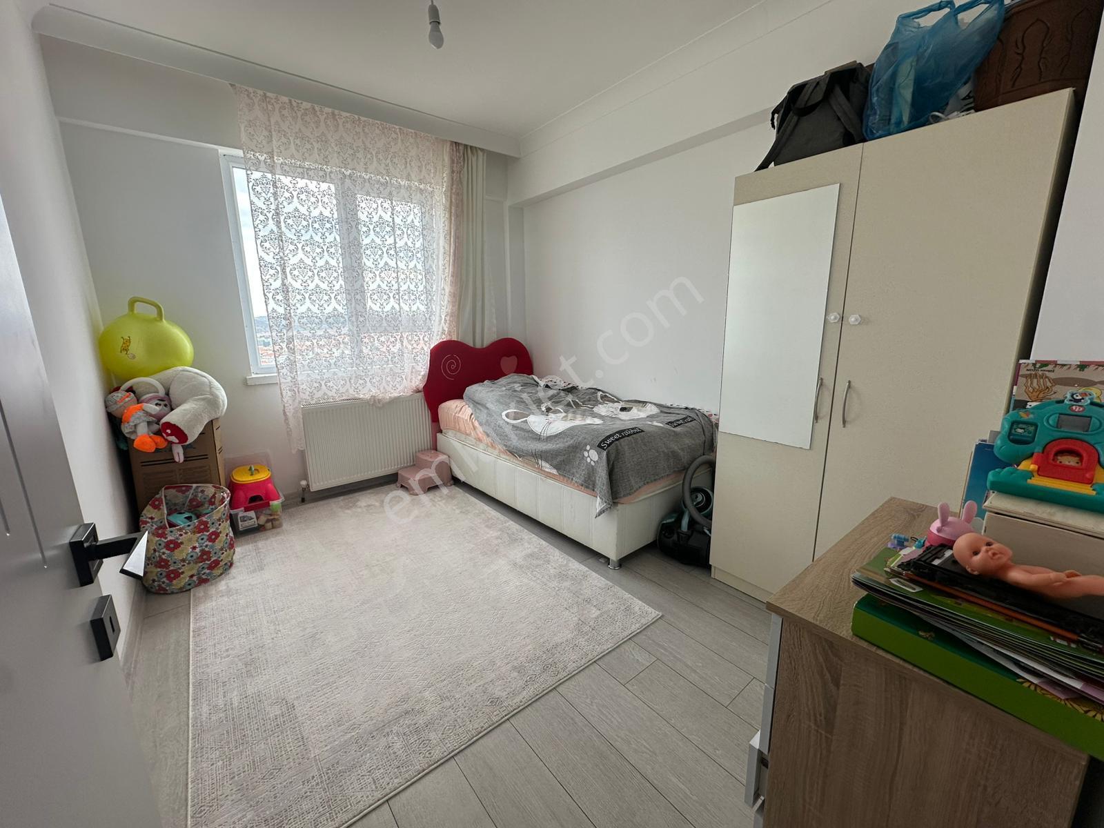 Feridunçelik'te Full Yapılı 3+1 Asansörlü Satılık Daire !! - Görsel 11