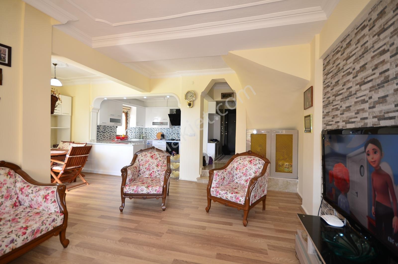 Manavgat Çolaklı Da Denize Yakın Site İçi Satılık Tripleks Villa - Görsel 8