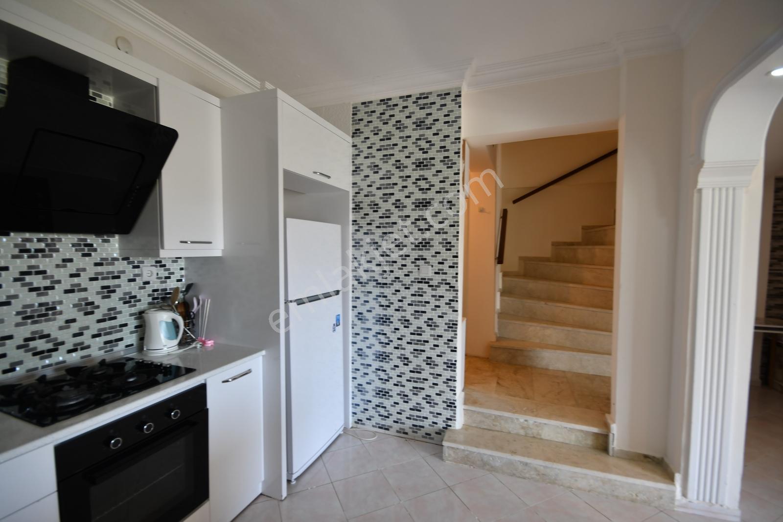 Manavgat Çolaklı Da Denize Yakın Site İçi Satılık Tripleks Villa - Görsel 22