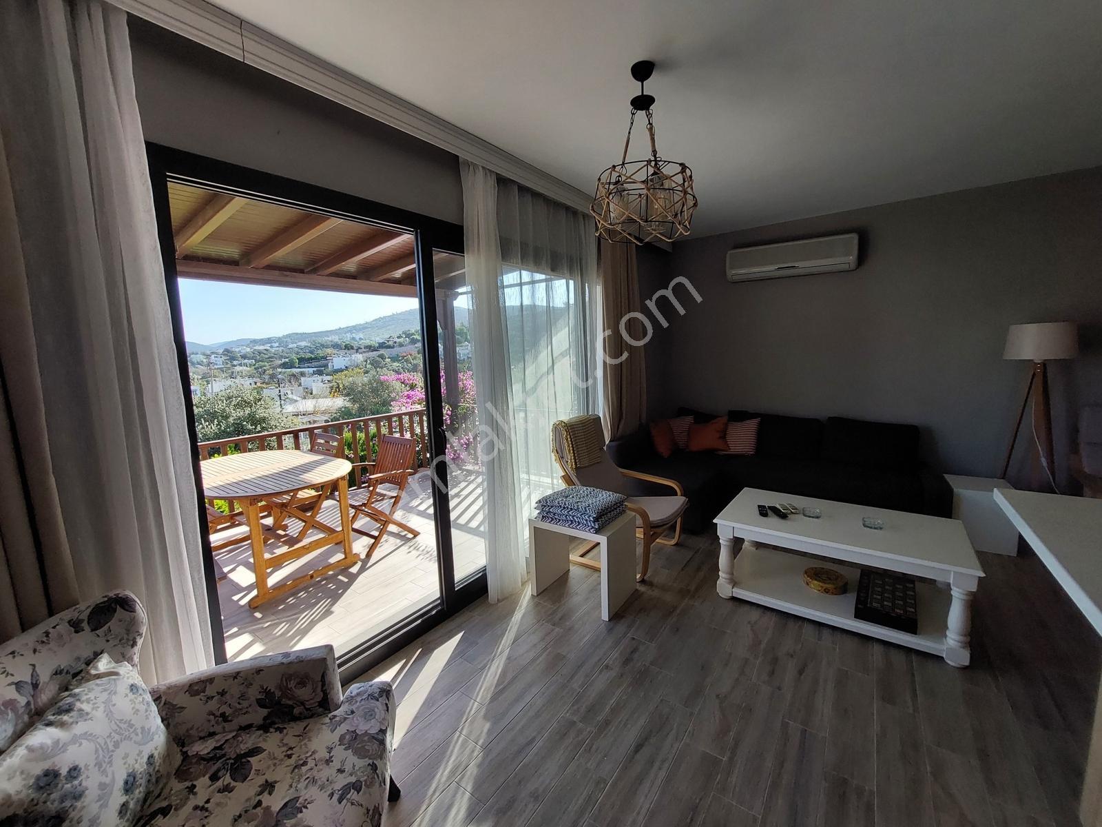 Bodrum Türkbükü Kiralık Site İçi Üst Kat Daire - Görsel 3
